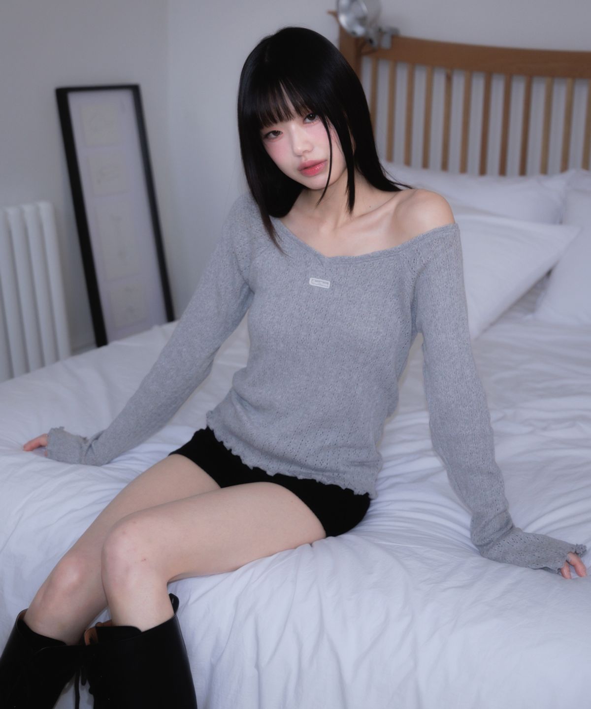 로제프란츠(ROSEFRANTZ) Lace Label V-Neck Long Sleeve [Gray]
