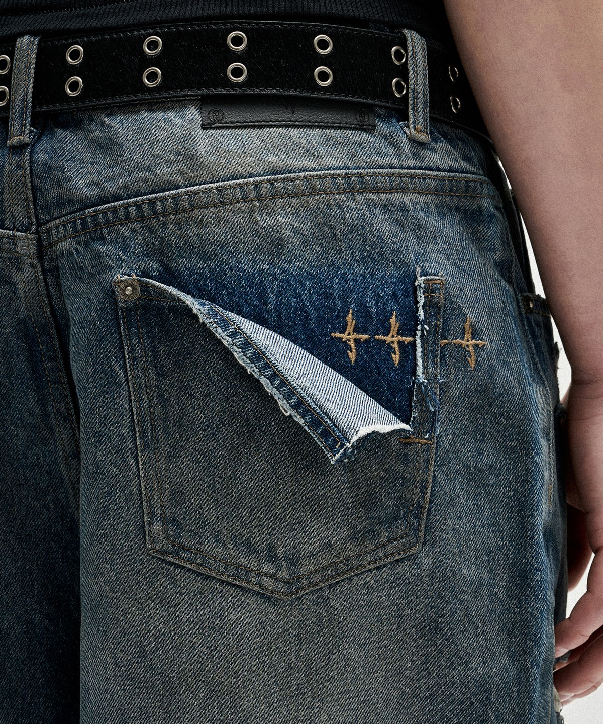 낫포너드(NOT4NERD) Hidden Symbol Distressed Denim Pants - Deep Blue