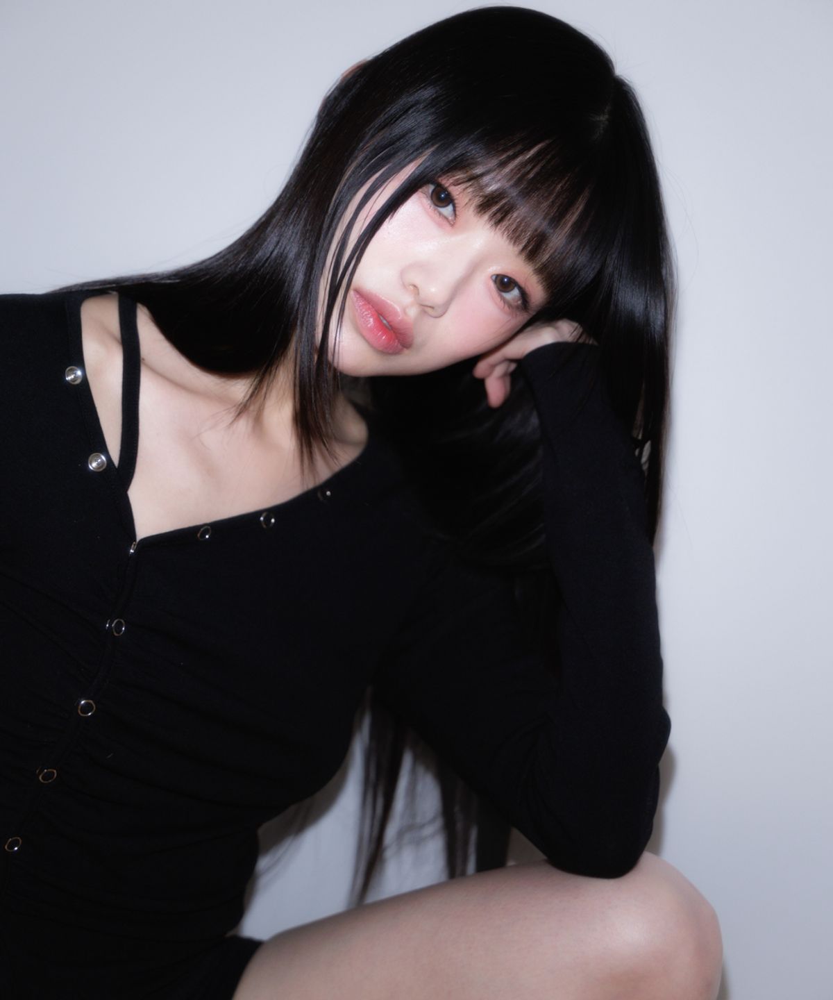 로제프란츠(ROSEFRANTZ) Unbalanced Shirring Long Sleeve [Black]