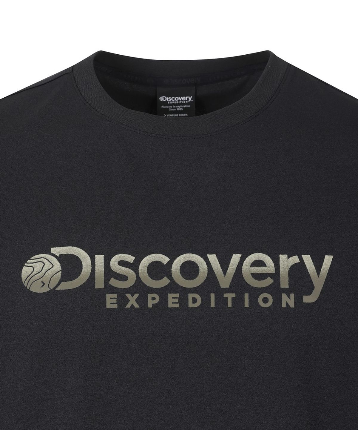 디스커버리 익스페디션(DISCOVERY EXPEDITION) 남성 모레인 빅로고 반팔티셔츠 (BLACK)