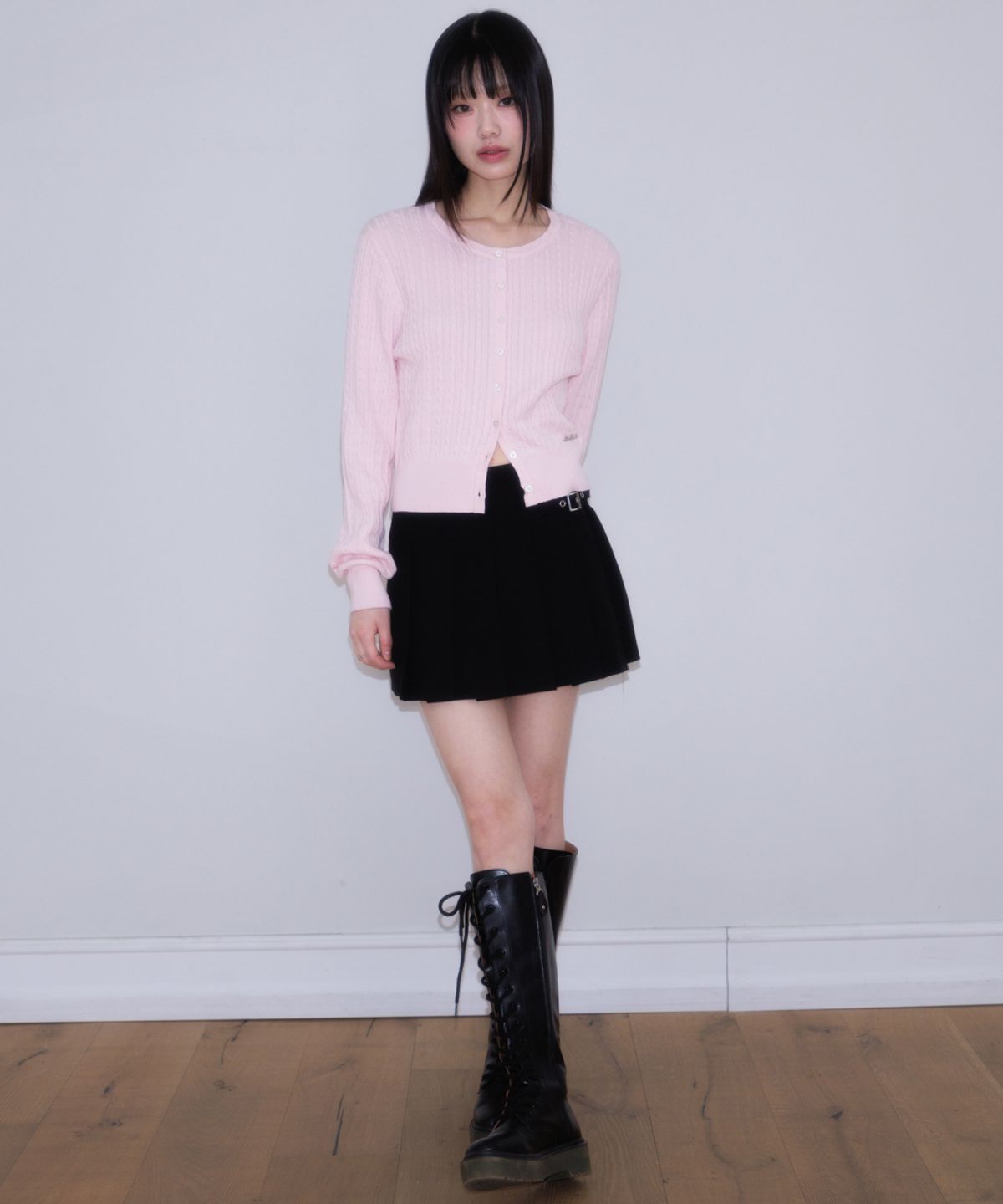 로제프란츠(ROSEFRANTZ) Double Buckle Pleat Mini Skirt [Black]