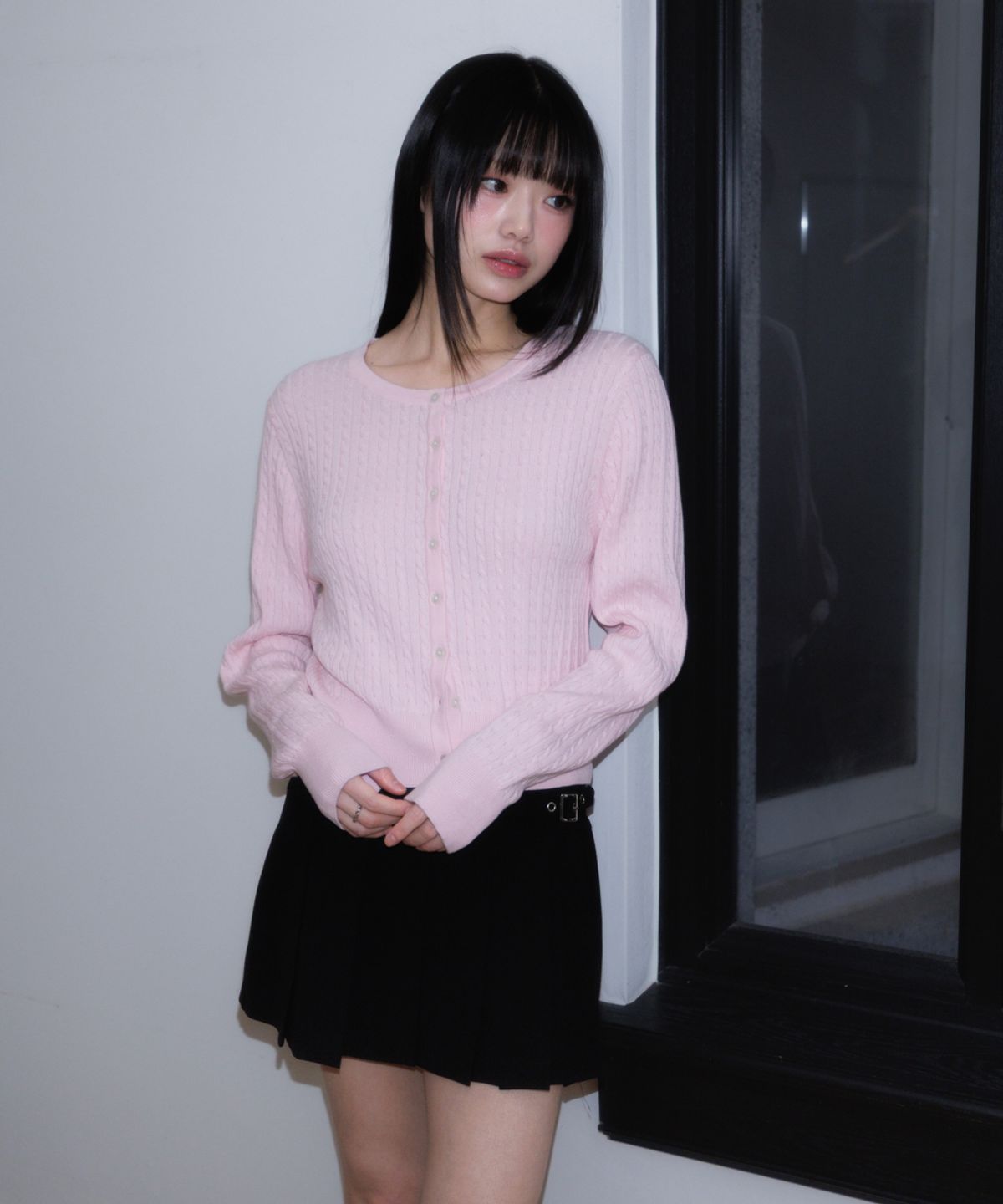 로제프란츠(ROSEFRANTZ) Double Buckle Pleat Mini Skirt [Black]