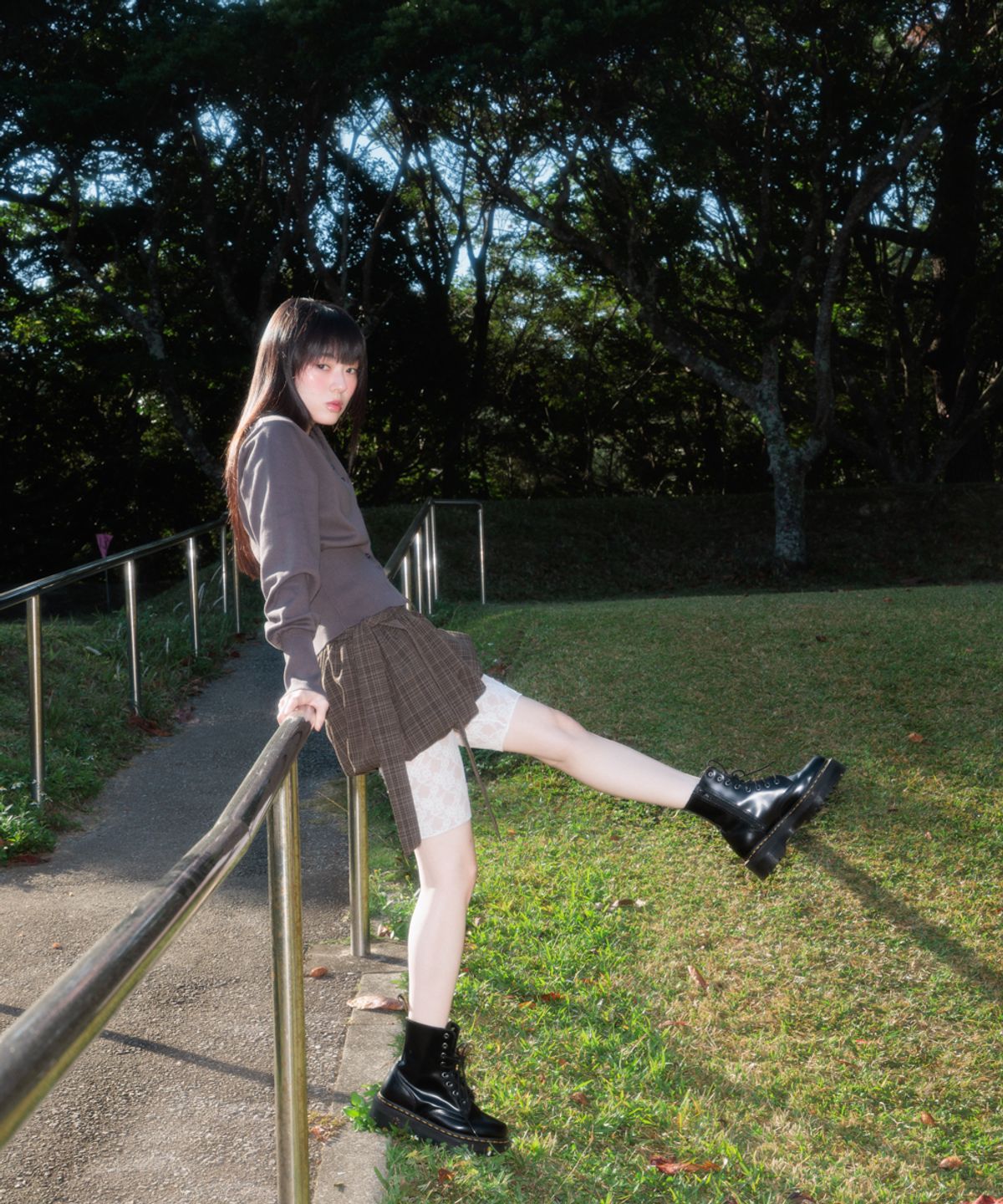 로제프란츠(ROSEFRANTZ) Balloon Check Belted Miniskirt [Brown]