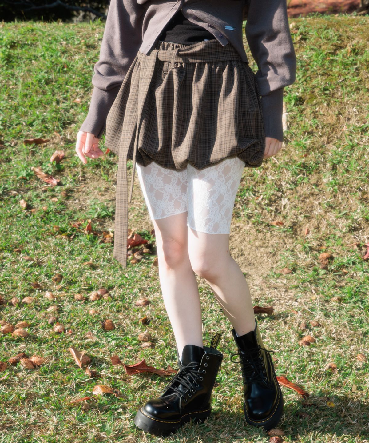 로제프란츠(ROSEFRANTZ) Balloon Check Belted Miniskirt [Brown]