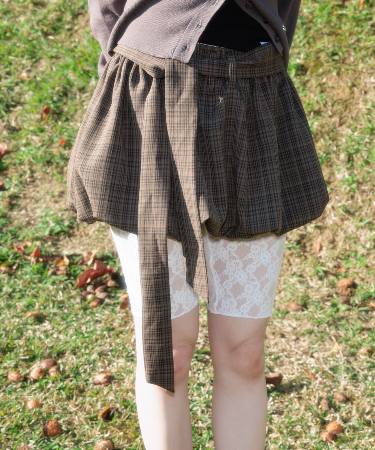 로제프란츠(ROSEFRANTZ) Balloon Check Belted Miniskirt [Brown]