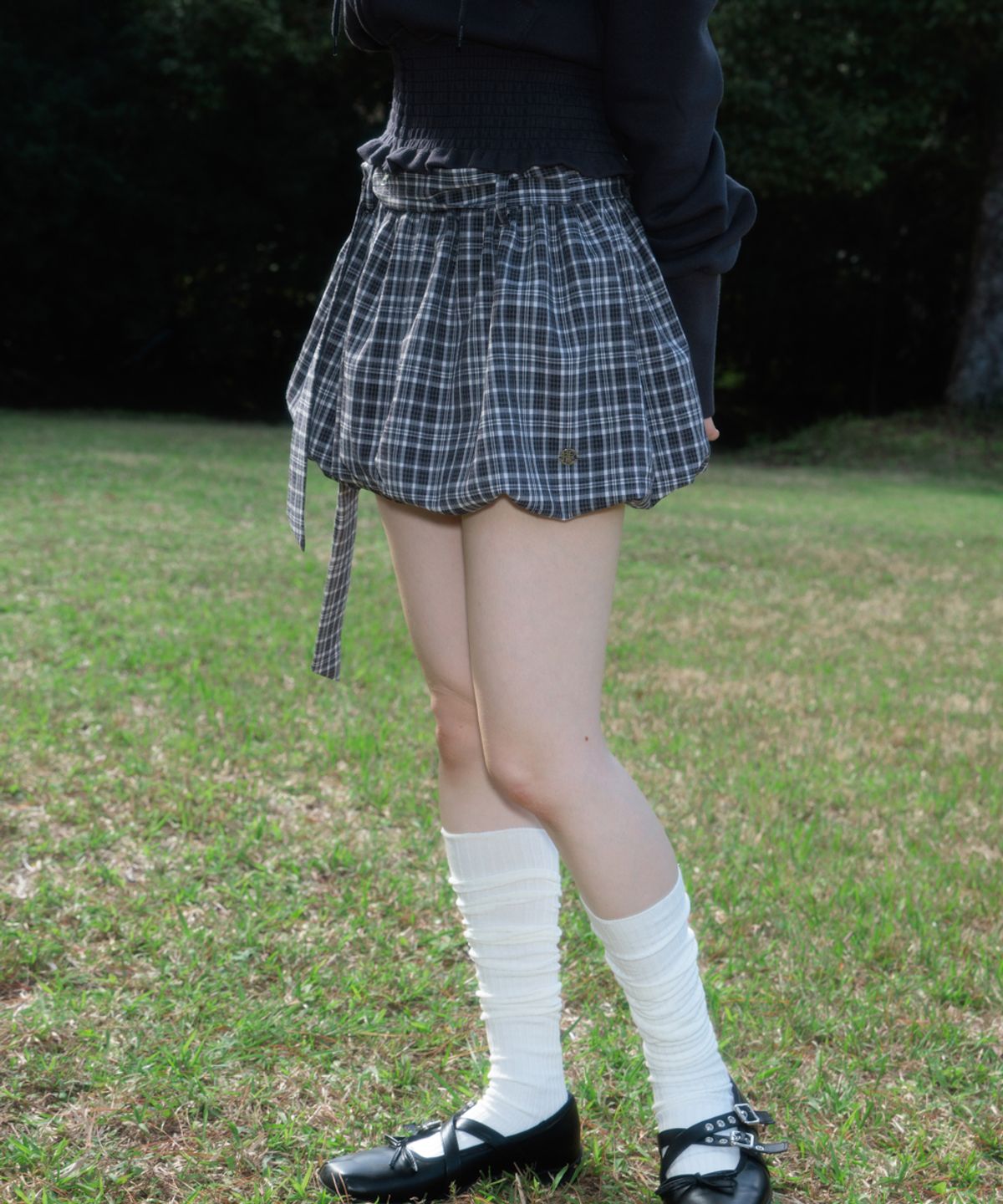 로제프란츠(ROSEFRANTZ) Balloon Check Belted Miniskirt [Black]