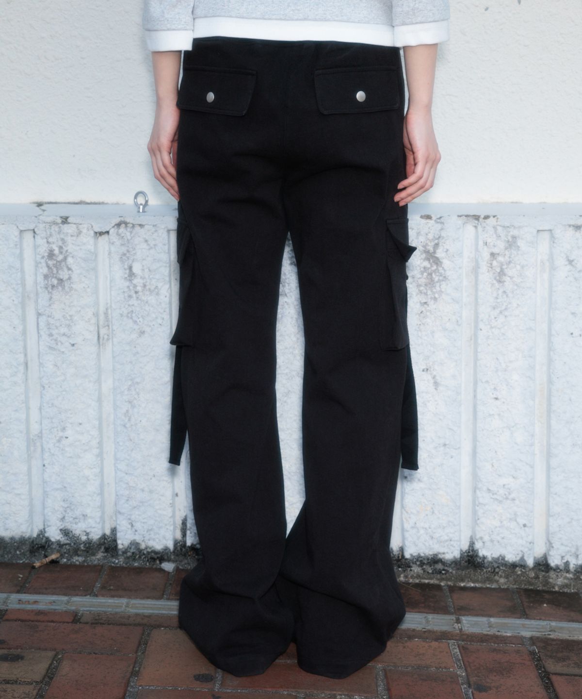 로제프란츠(ROSEFRANTZ) Cargo Slim Bootcut Pants [Black]