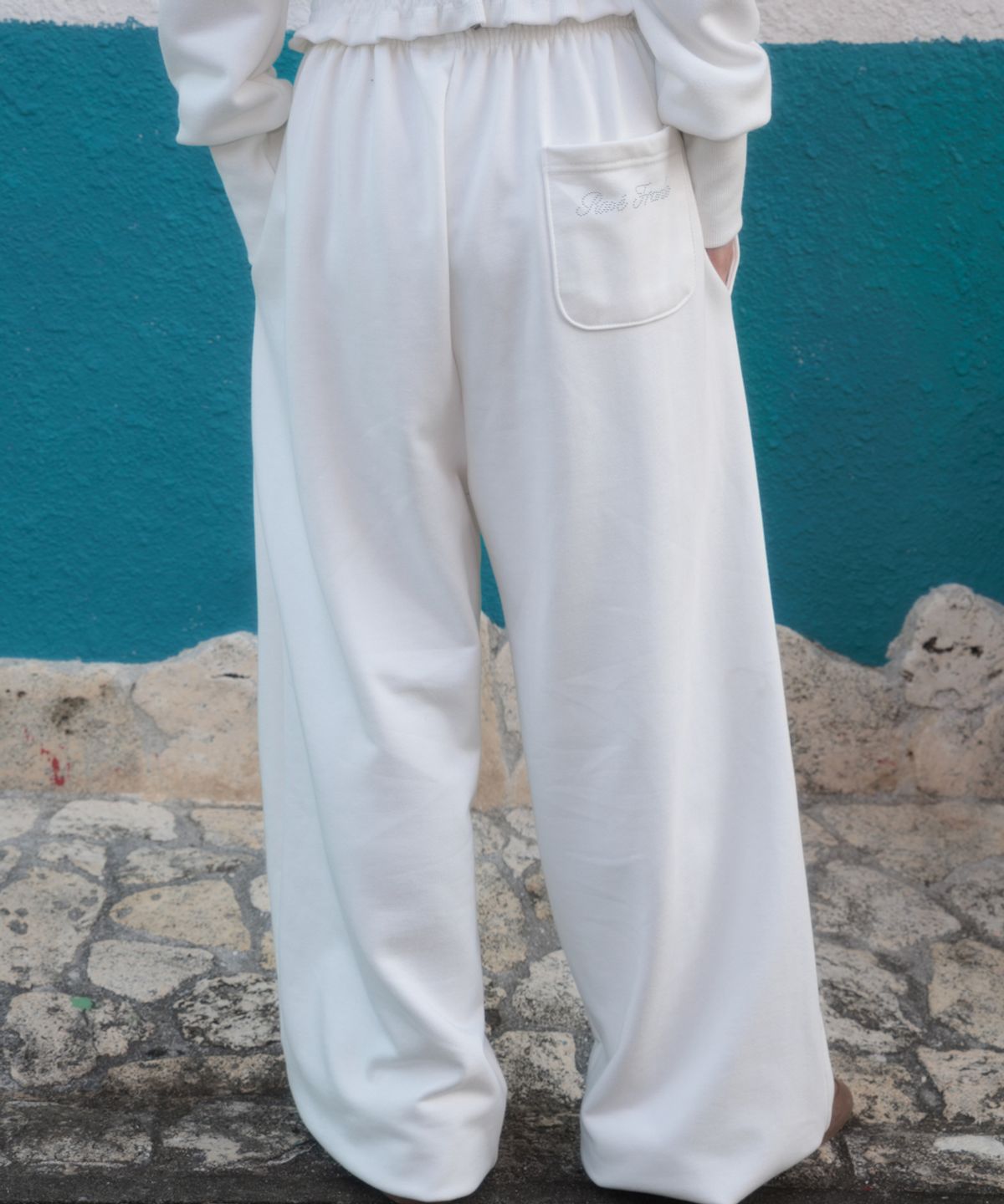로제프란츠(ROSEFRANTZ) Back Pocket String Sweatpants [Ivory]