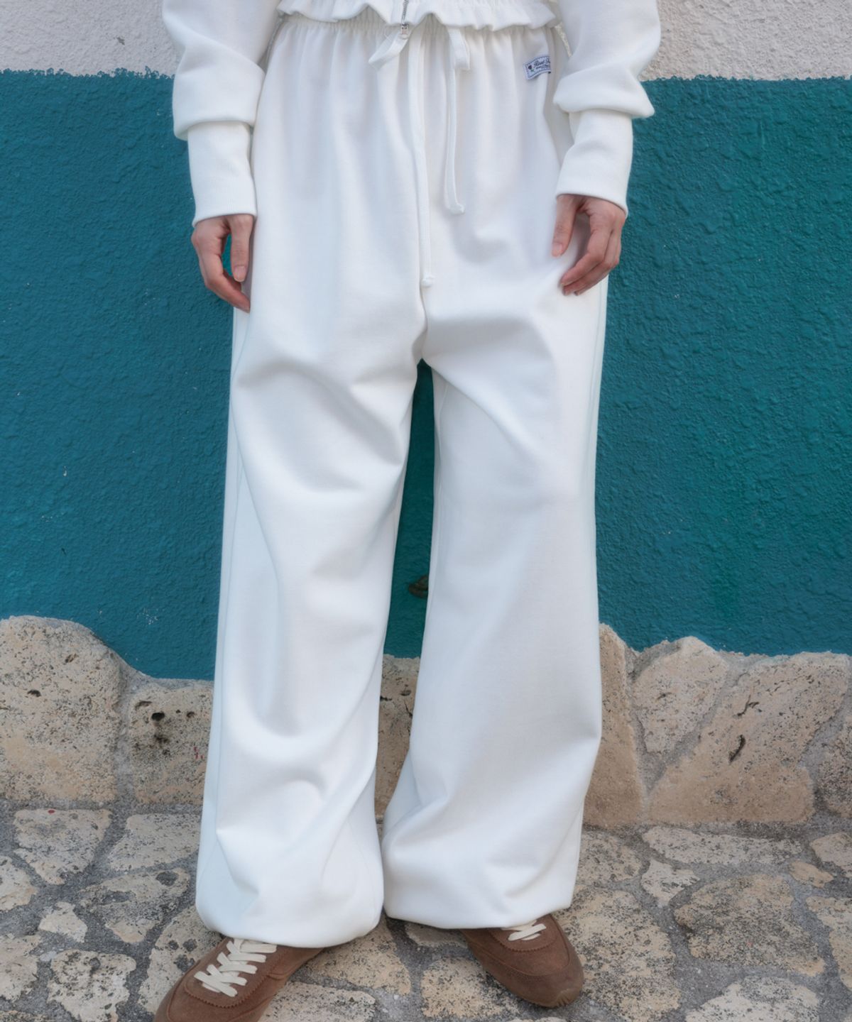 로제프란츠(ROSEFRANTZ) Back Pocket String Sweatpants [Ivory]