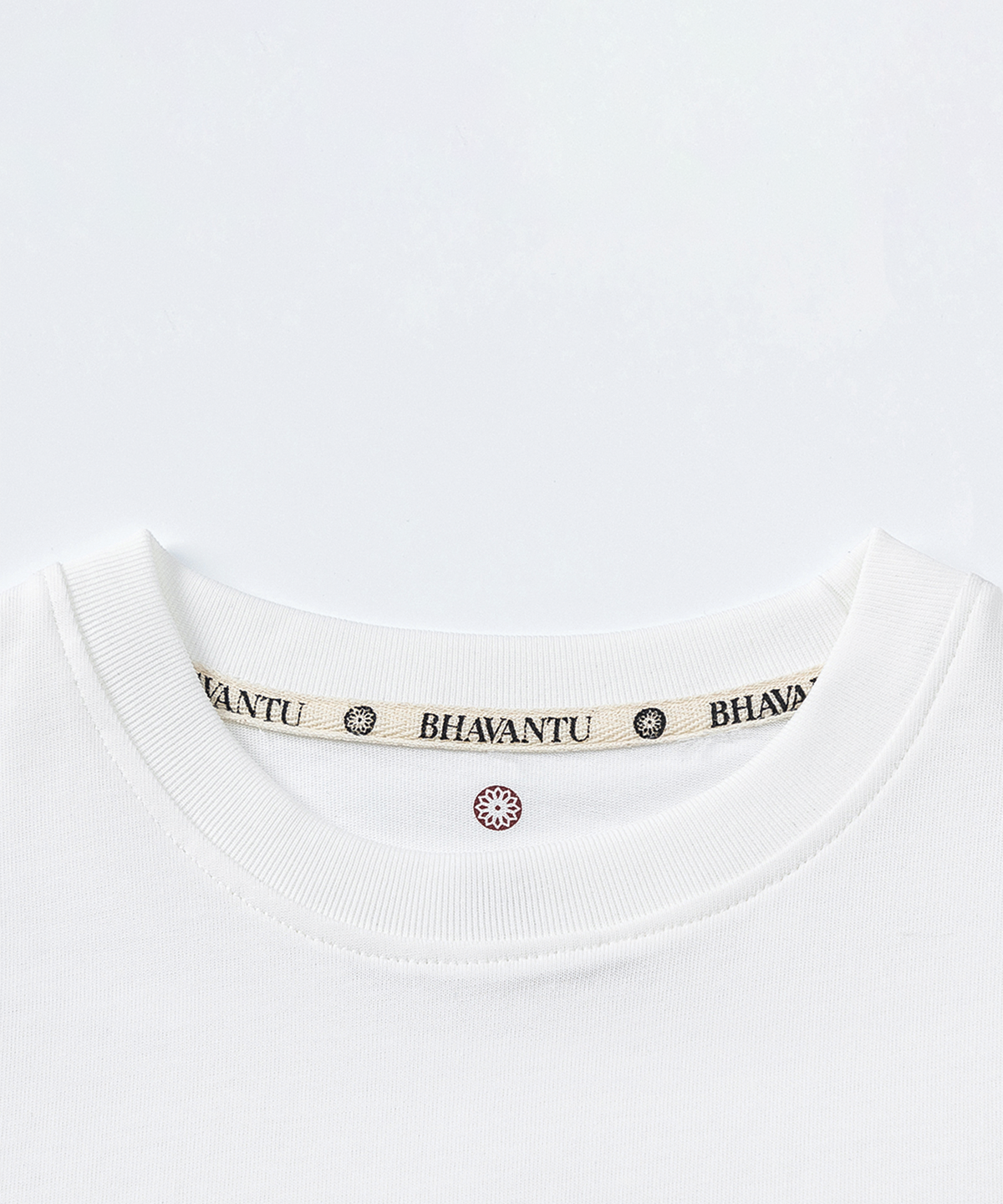 바반투(BHAVANTU) BHAVANTU 만트라 세미크롭 반팔티 (3컬러)