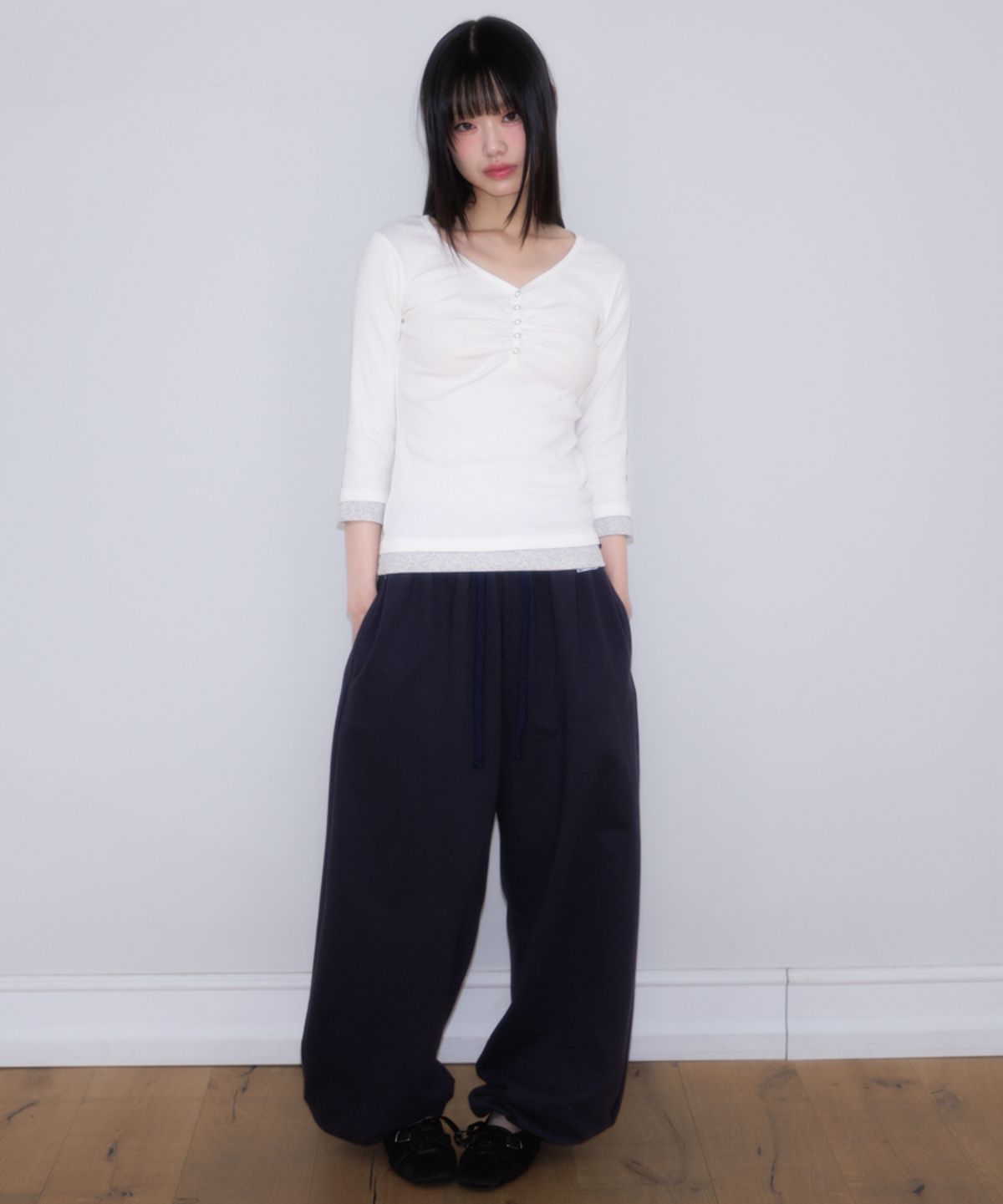 로제프란츠(ROSEFRANTZ) Back Pocket String Sweatpants [Charcoal]