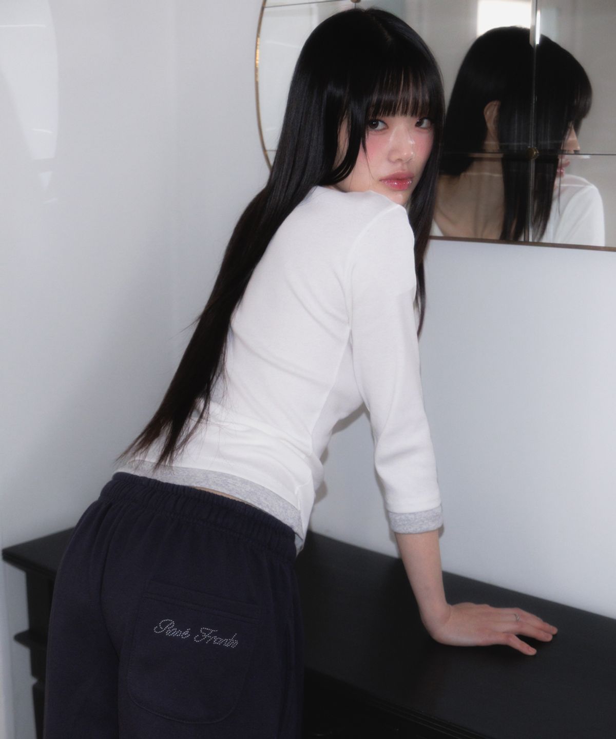 로제프란츠(ROSEFRANTZ) Back Pocket String Sweatpants [Charcoal]