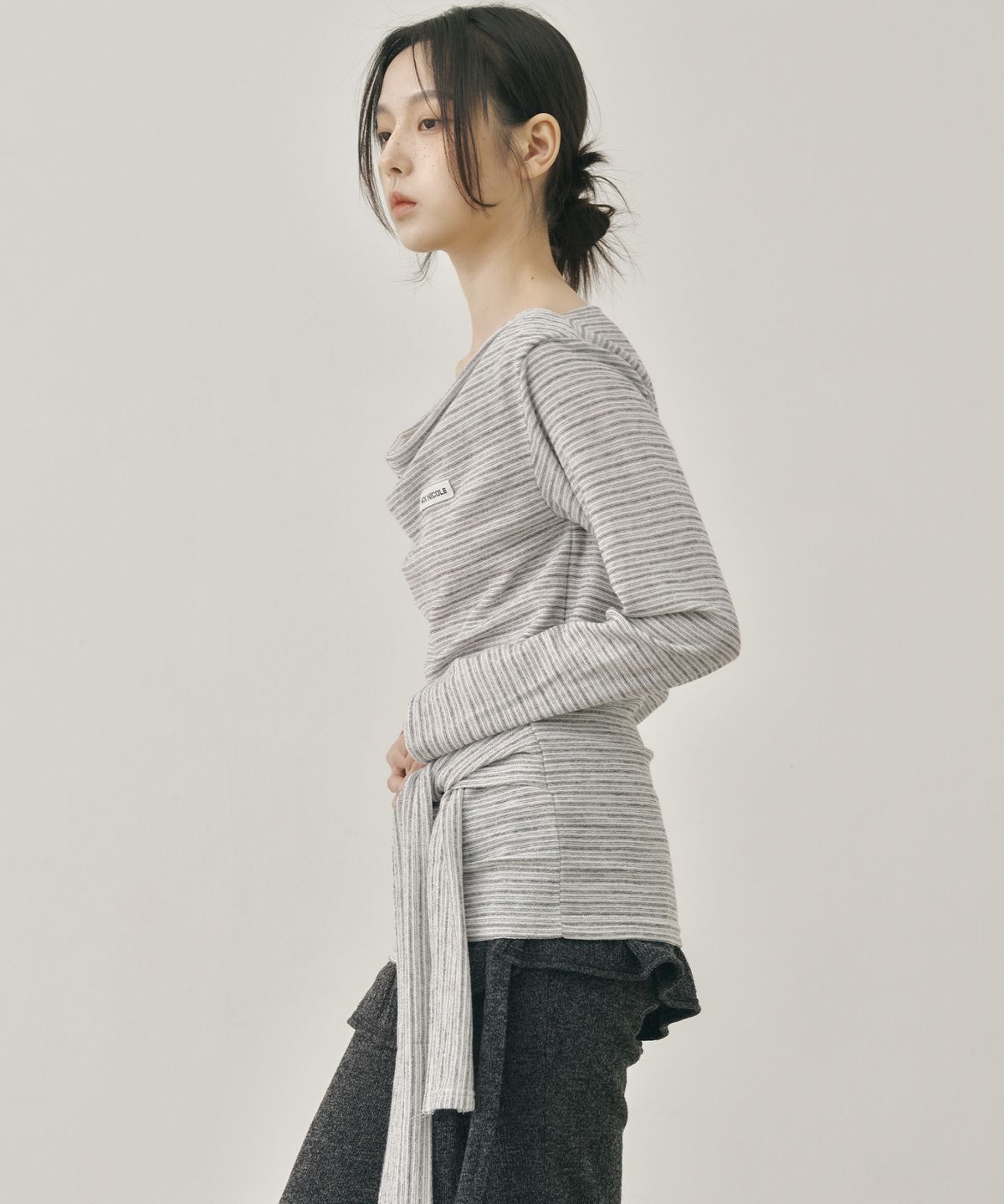 닉앤니콜(NICK&NICOLE) DRAPE WRAP LONG SLEEVE TOP_GRAY