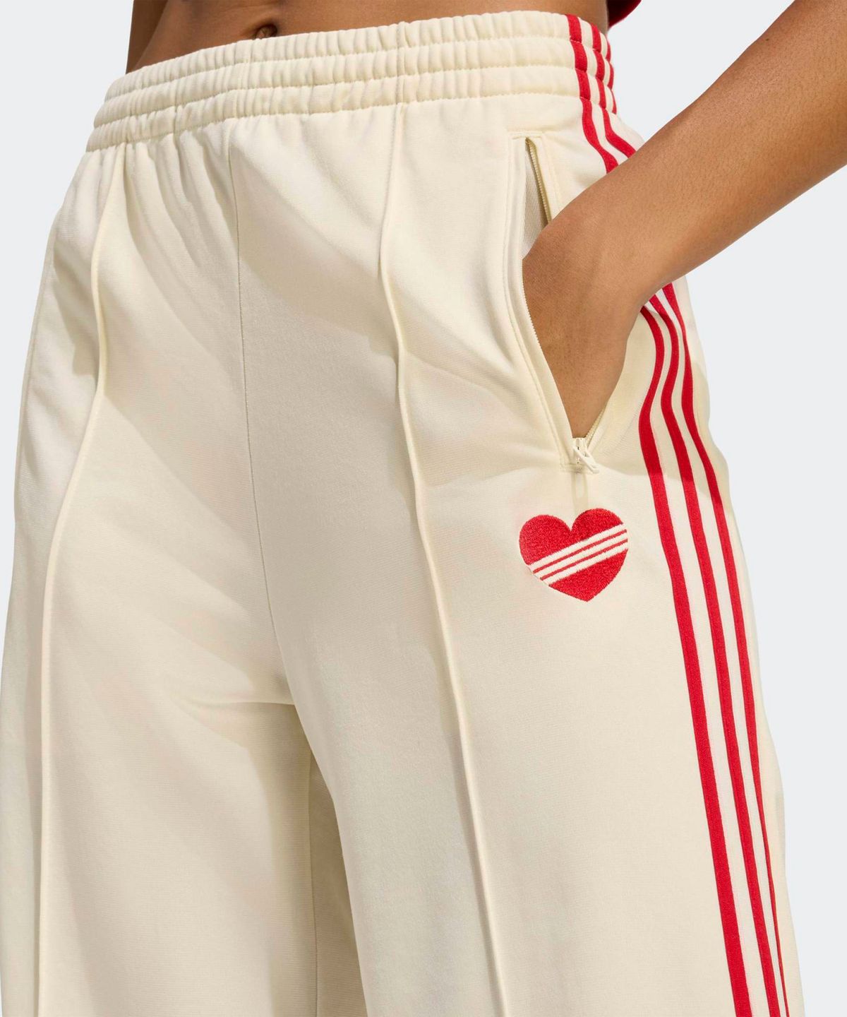 아디다스(ADIDAS) 파이어버드 루즈 트랙 팬츠 - 크림화이트:레드 / KQ8056