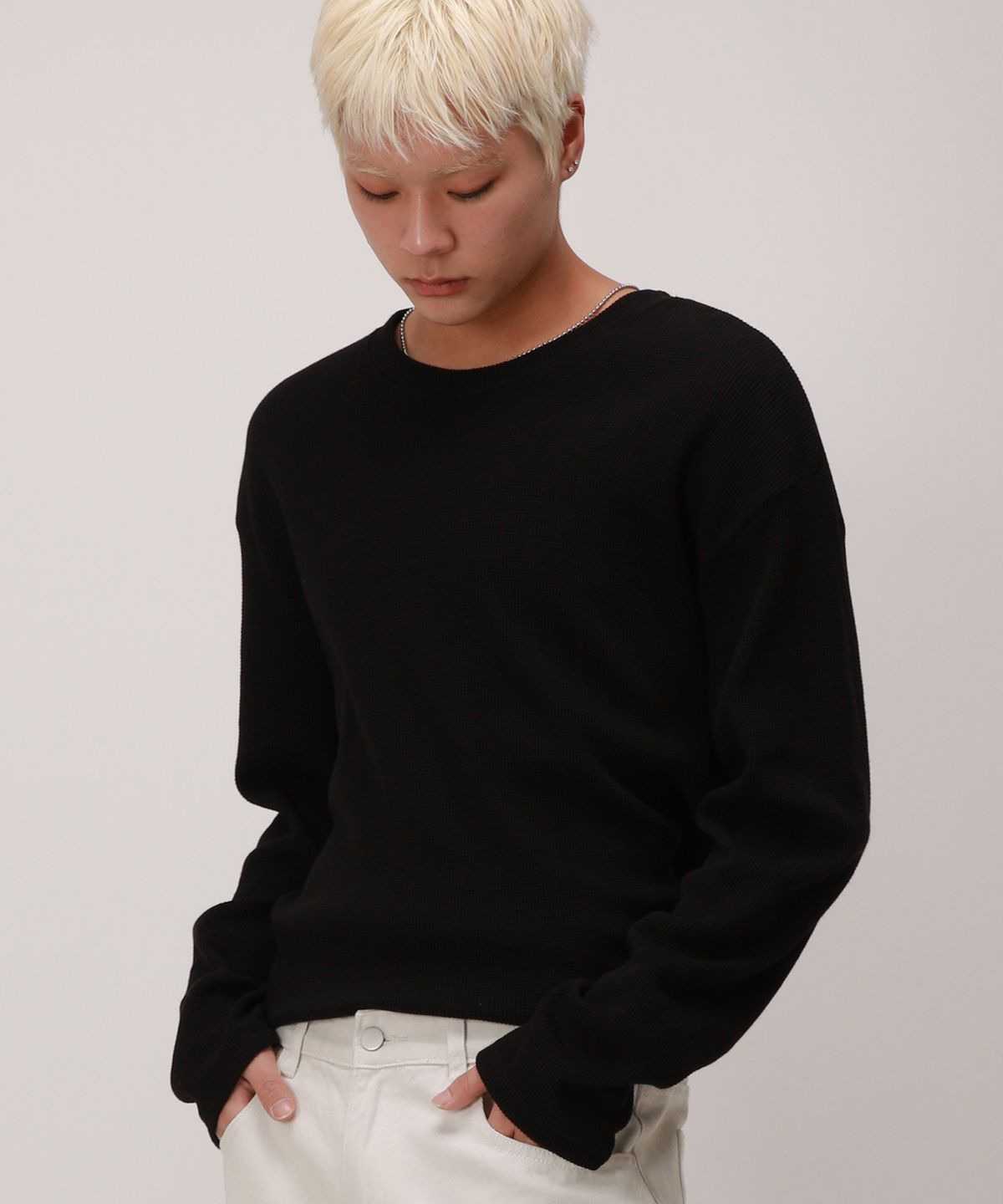 디벨로브(DEVELOVE) 베이직 와플 롱슬리브_블랙