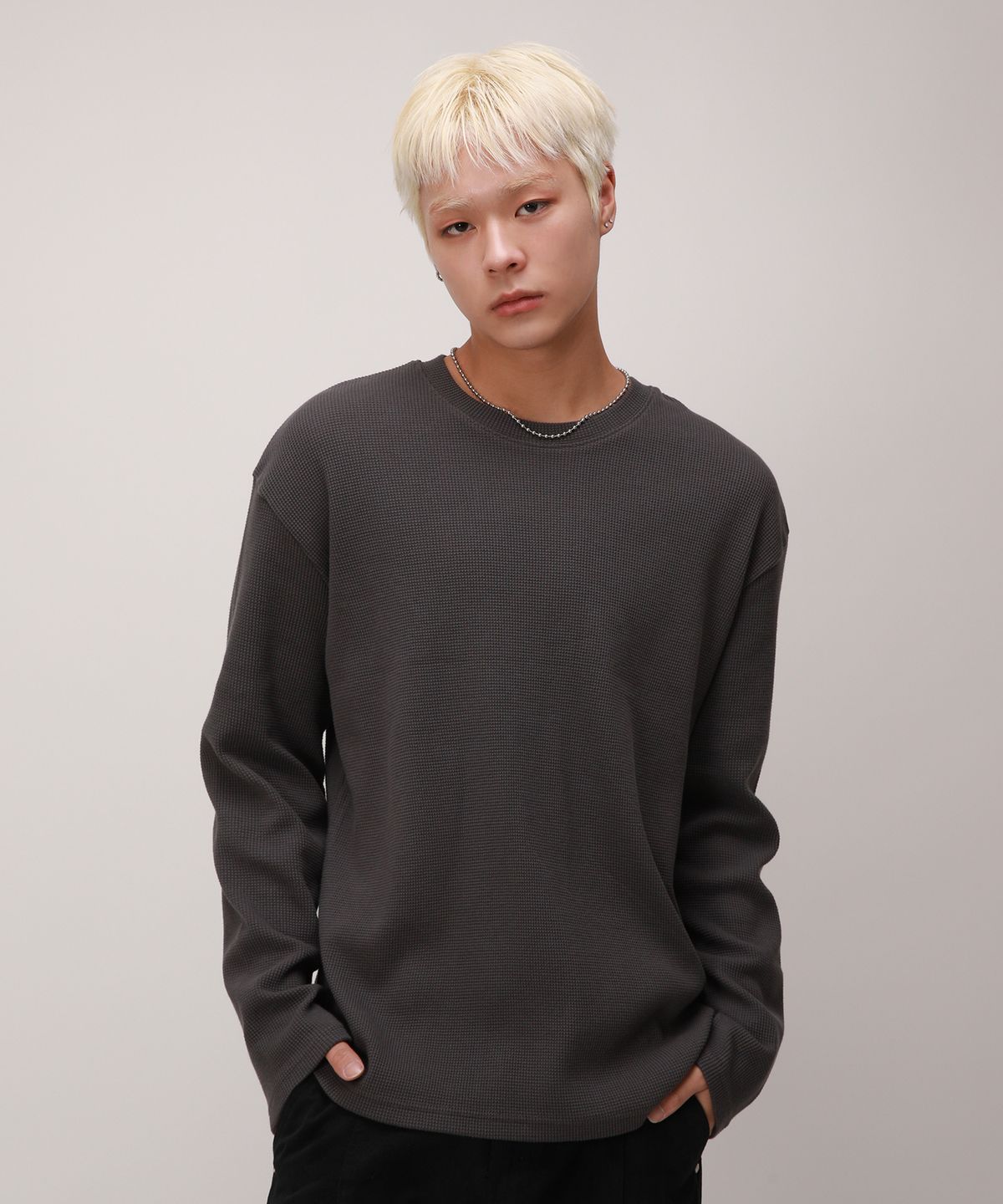 디벨로브(DEVELOVE) 베이직 와플 롱슬리브_차콜
