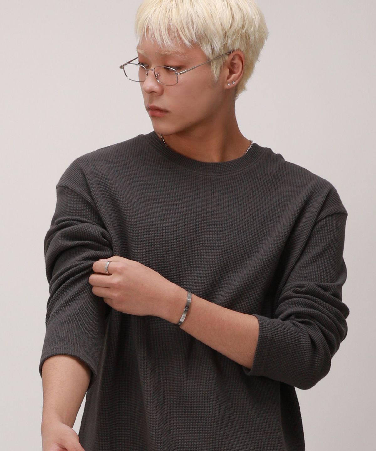 디벨로브(DEVELOVE) 베이직 와플 롱슬리브_차콜