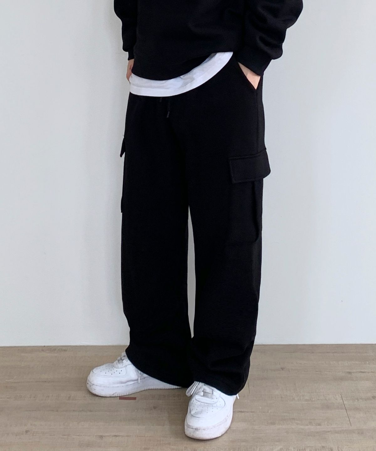 락트개러지(ROCKED GARAGE) UNISEX 기모 트레이닝 와이드 카고 팬츠_블랙