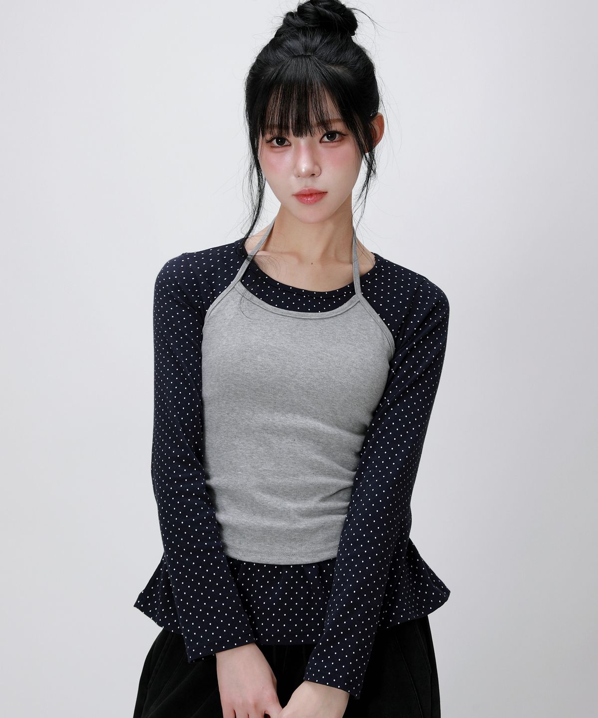라이크더모스트(LIKE THE MOST) [반팔추가] 도트 롱슬리브 홀터넥 나시 레이어드 탑 세트_네이비 그레이