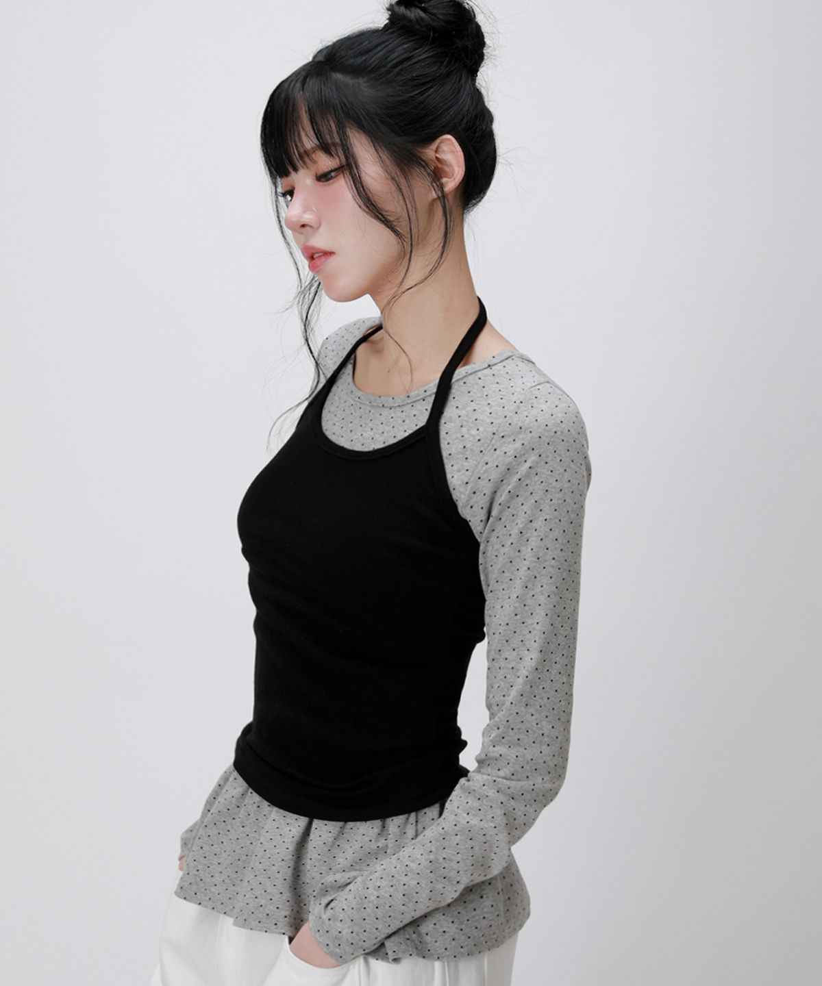 라이크더모스트(LIKE THE MOST) [반팔추가] 도트 롱슬리브 홀터넥 나시 레이어드 탑 세트_그레이 블랙