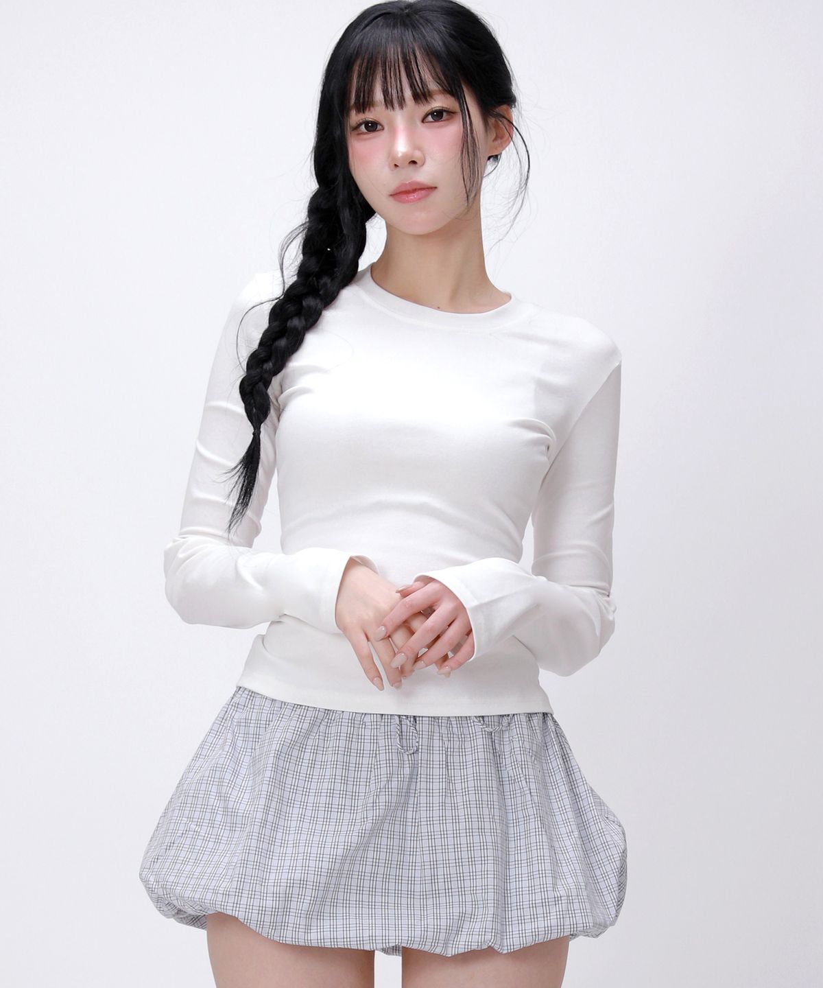 라이크더모스트(LIKE THE MOST) 슬림 베이직 롱슬리브 티셔츠_화이트