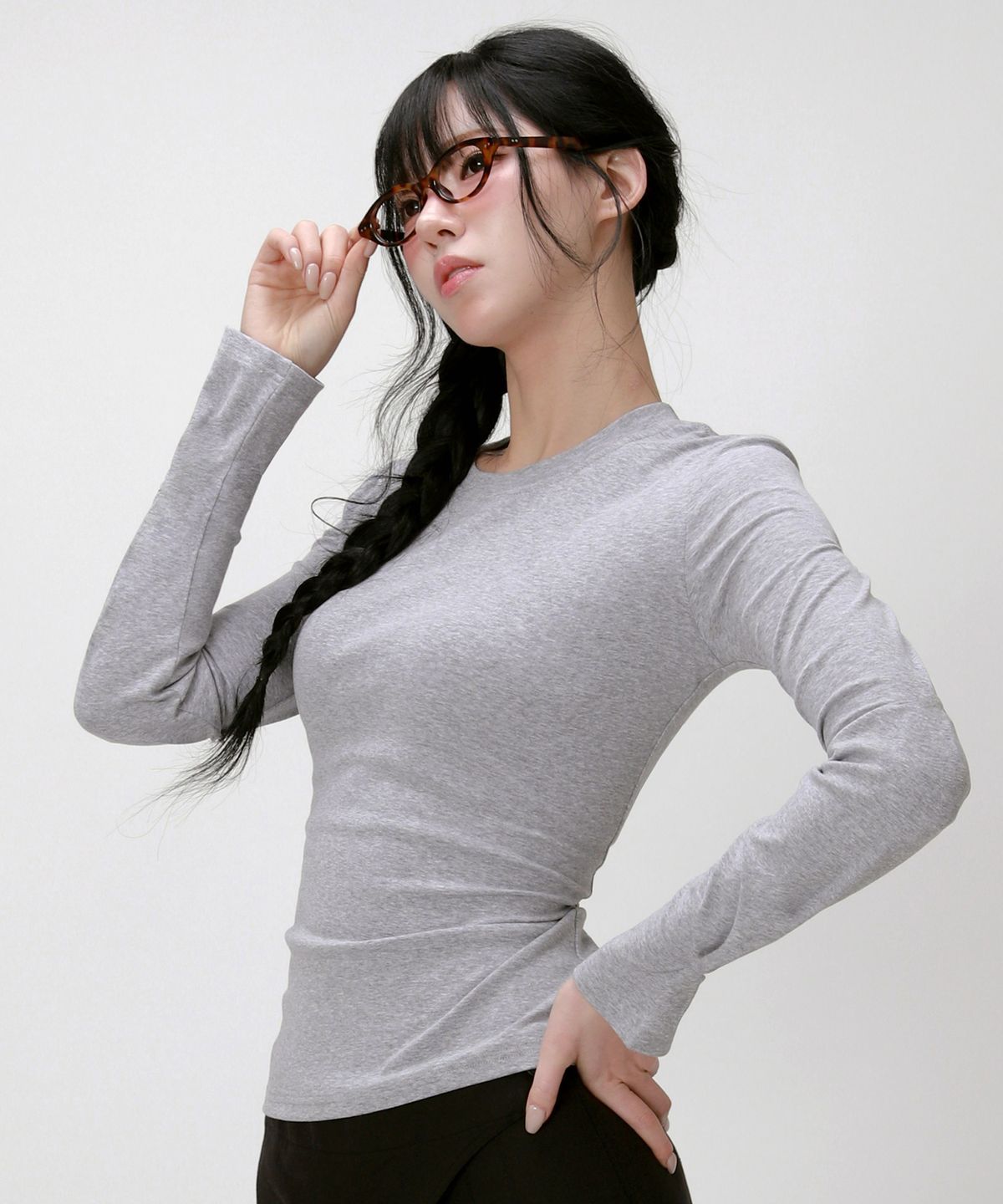 라이크더모스트(LIKE THE MOST) 슬림 베이직 롱슬리브 티셔츠_그레이