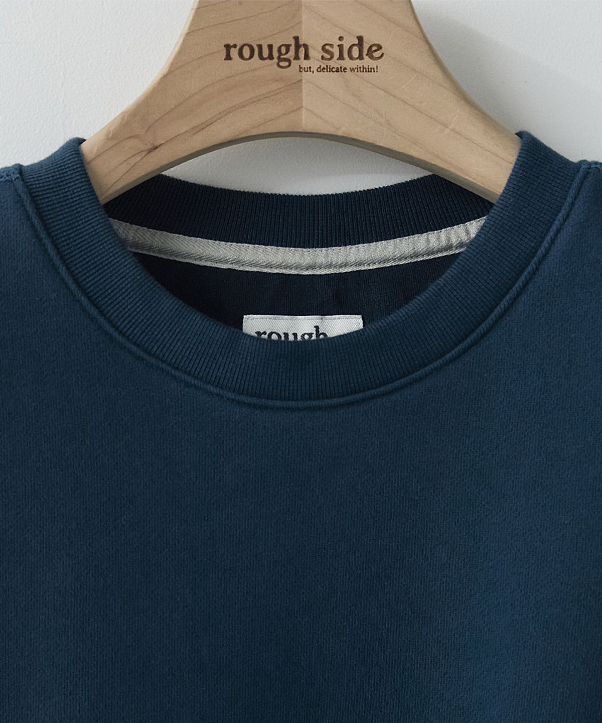 러프사이드(ROUGHSIDE) Oversized Sweat Shirt Ocean Blue