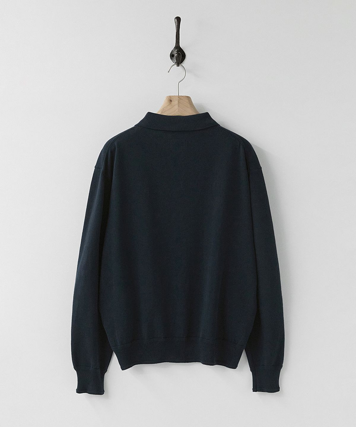 러프사이드(ROUGHSIDE) Plain Collar Knit Dark Navy