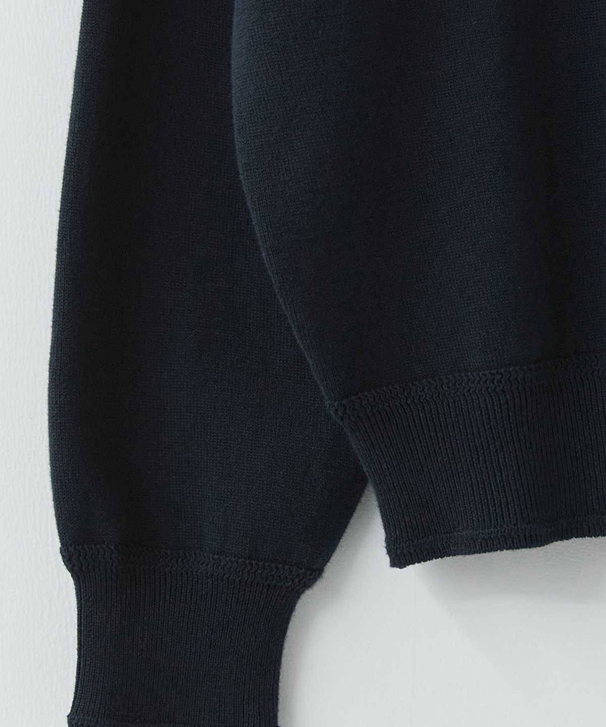 러프사이드(ROUGHSIDE) Plain Collar Knit Dark Navy