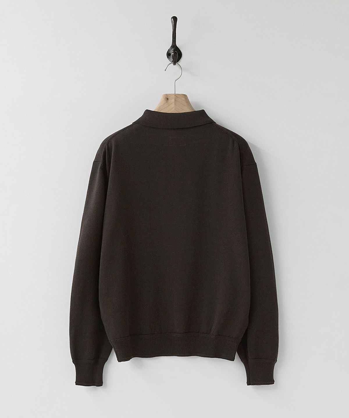 러프사이드(ROUGHSIDE) Plain Collar Knit Dark Brown
