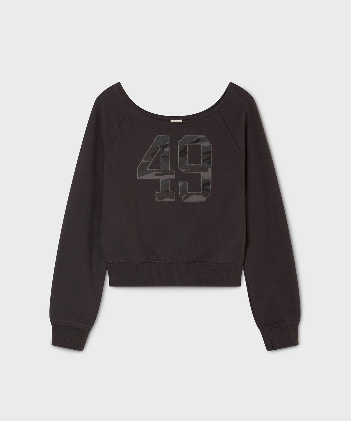 후아유(WHO.A.U) Camo Patch OffShoulder Sweatshirt/ WHMWG2385F