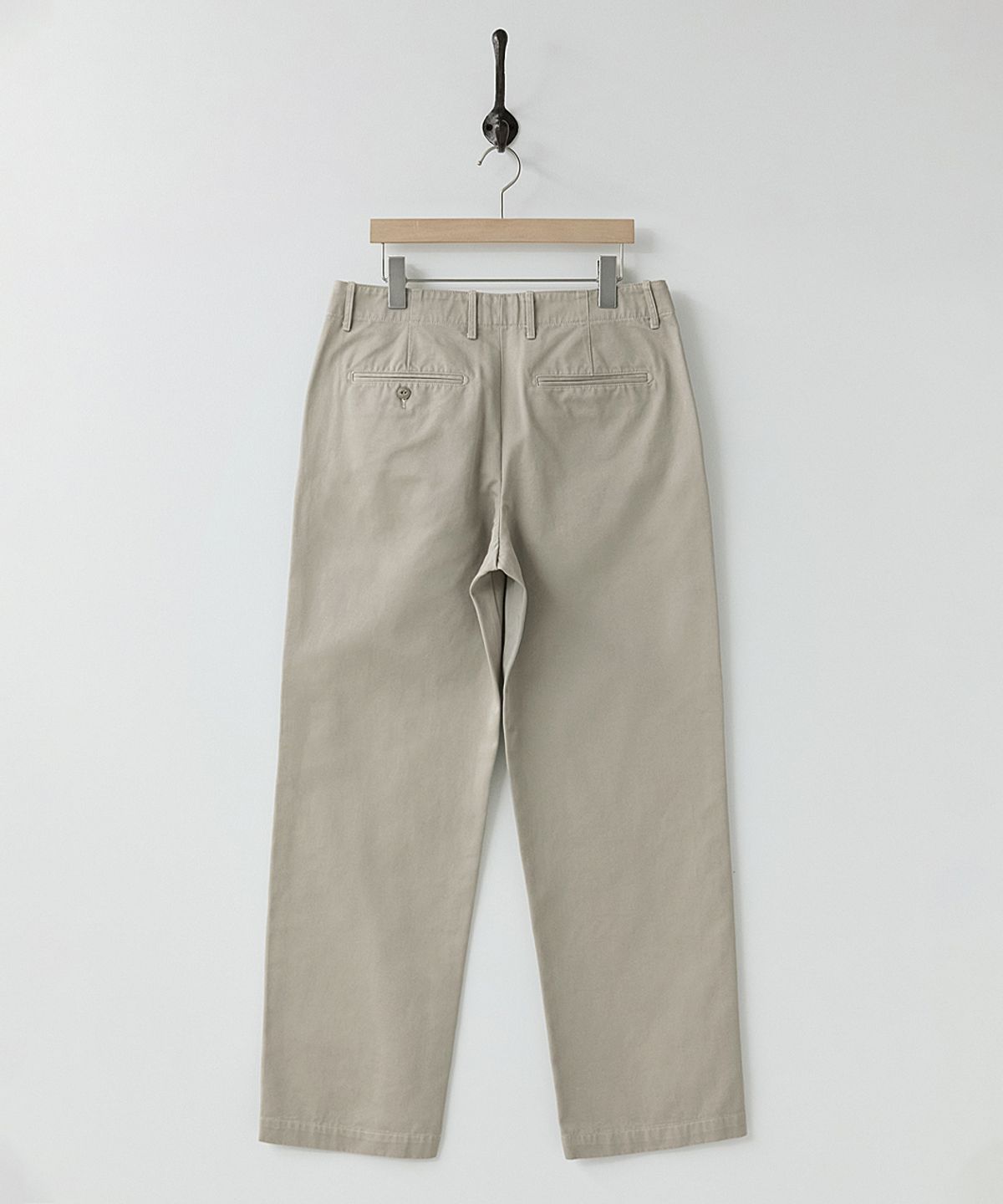 러프사이드(ROUGHSIDE) Officer Chino Pants Oatmeal