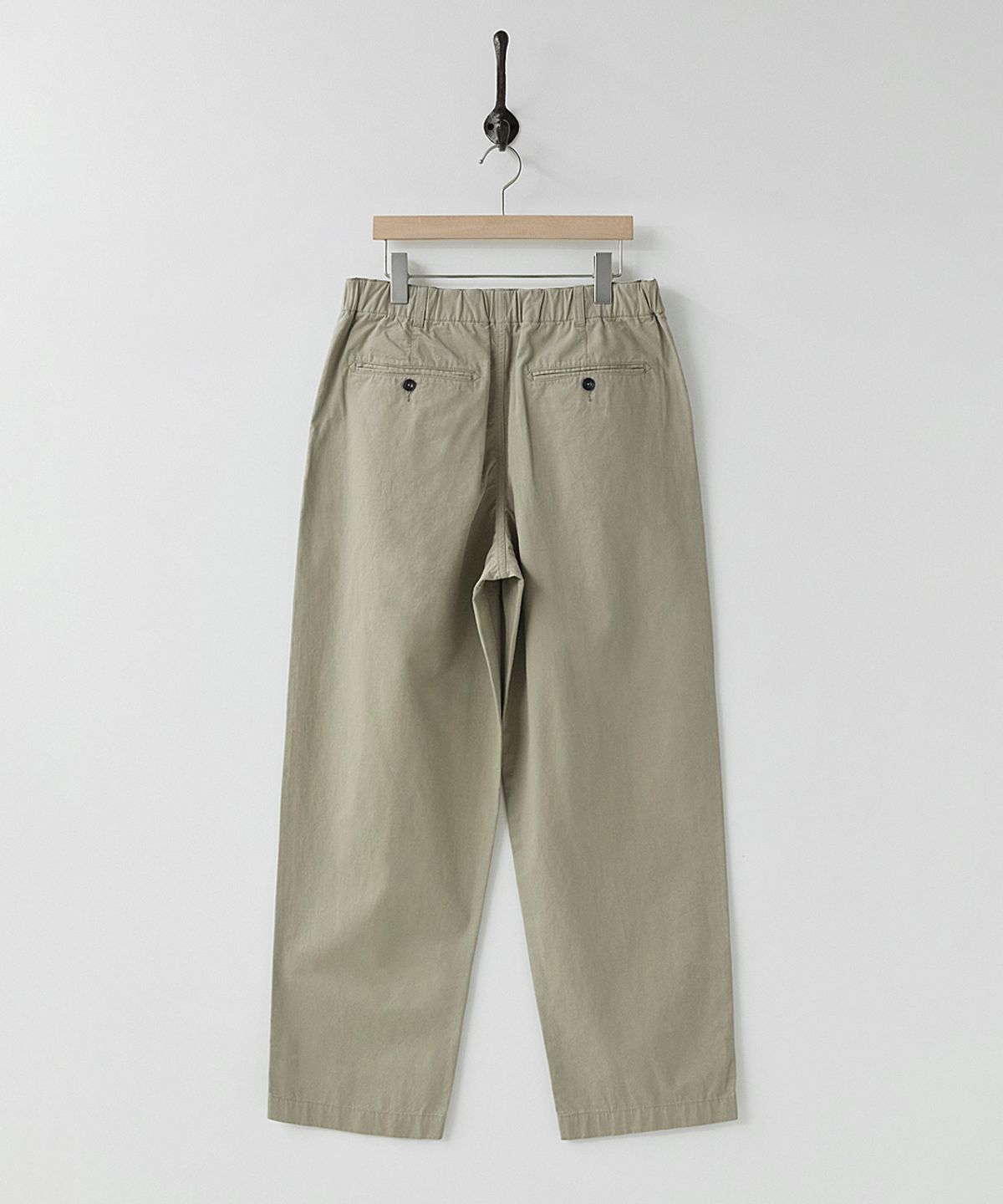 러프사이드(ROUGHSIDE) Box Pleat Pants Humus