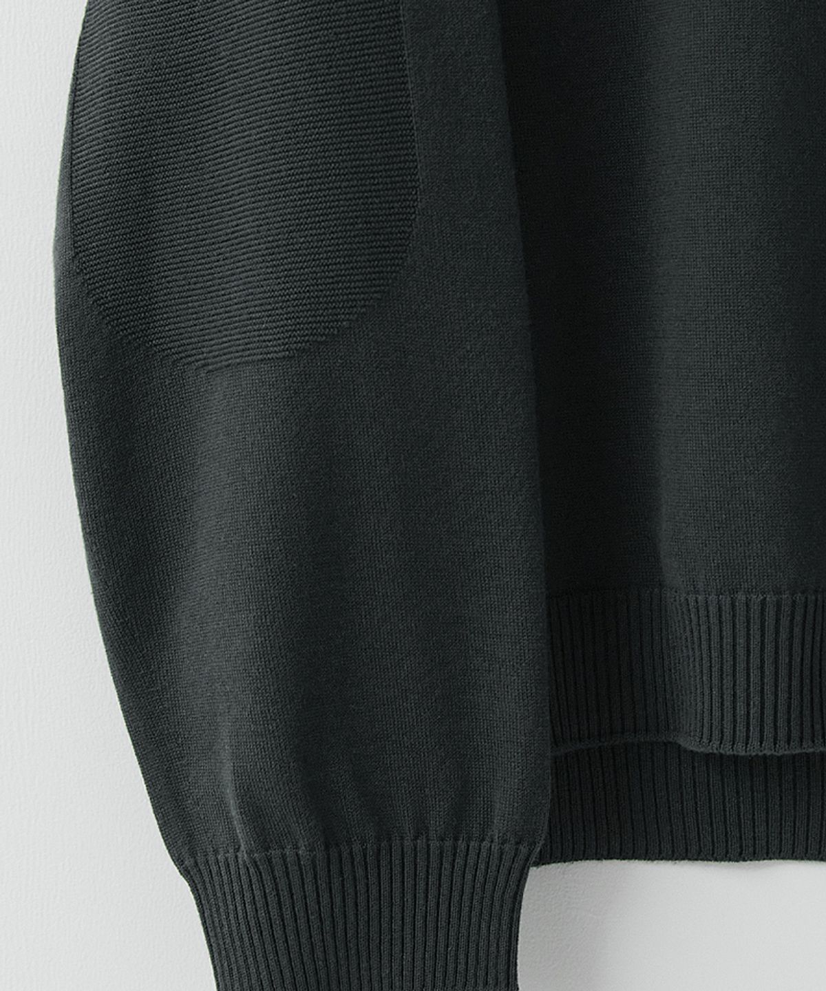 러프사이드(ROUGHSIDE) Whole Garment Crew Knit Charcoal