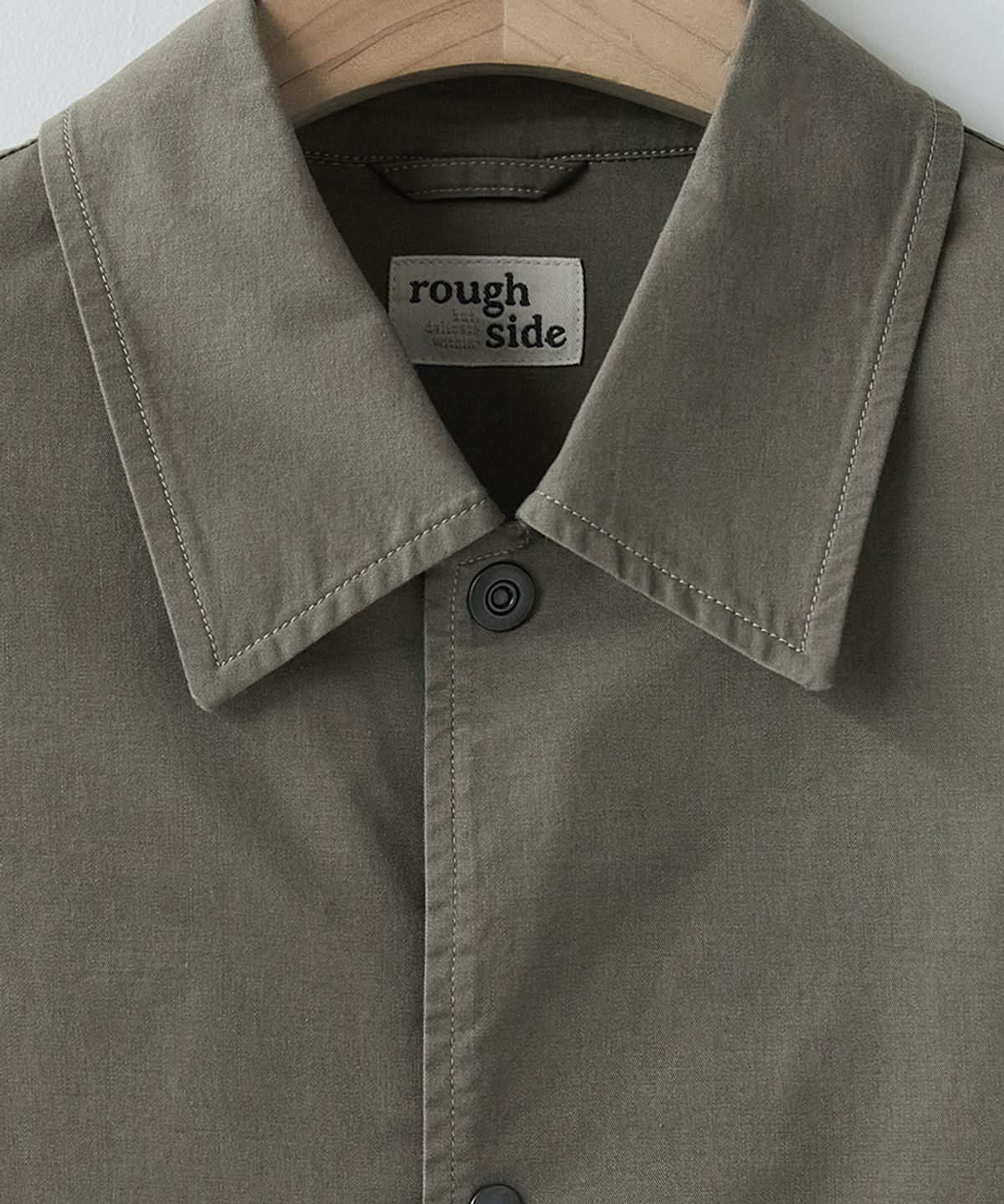러프사이드(ROUGHSIDE) Convert Coach Jacket Mud