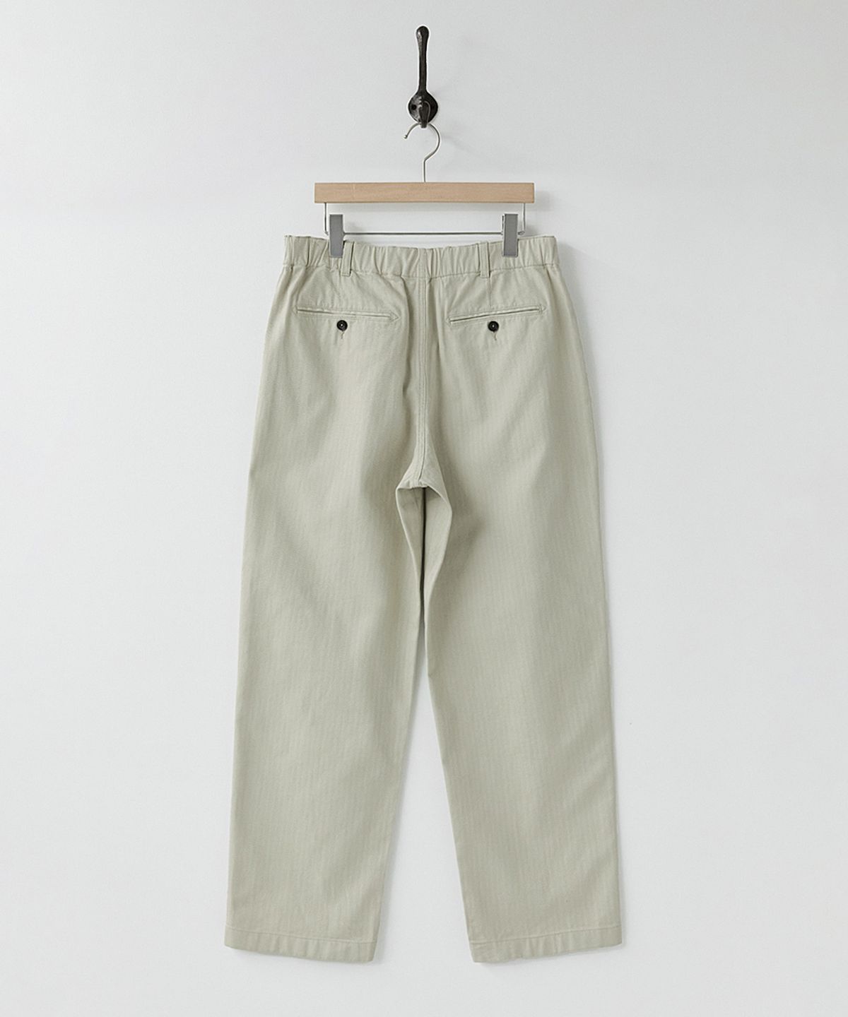 러프사이드(ROUGHSIDE) Box Pleat Pants Oatmeal(H)