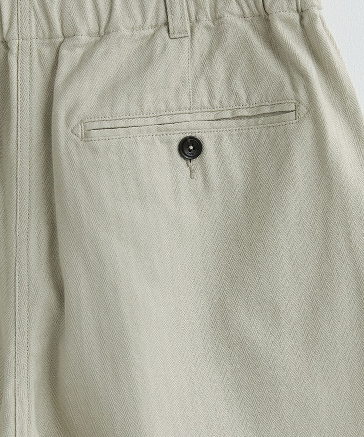 러프사이드(ROUGHSIDE) Box Pleat Pants Oatmeal(H)