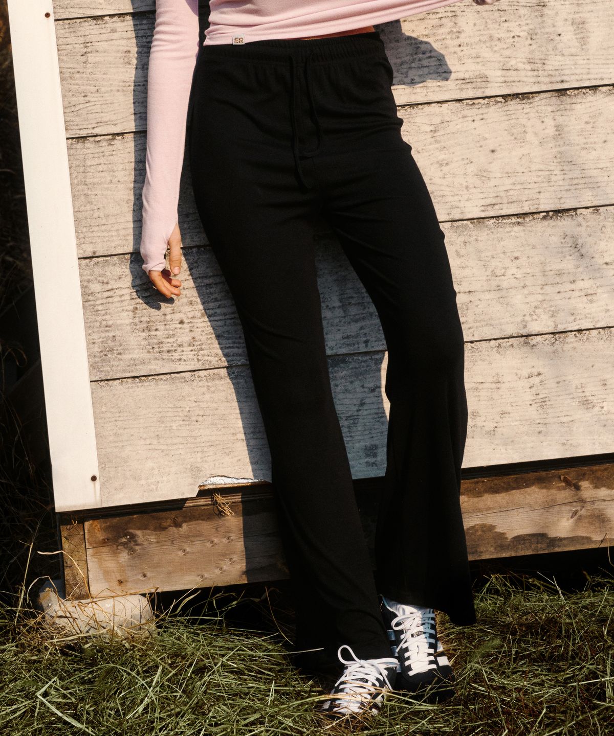 에르에르(ERER) Bootcut Sweat Pants Black