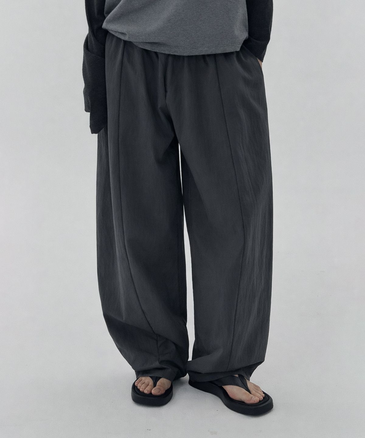 디어스토커(DEARSTALKER) D. BASIC NYLON BALLOON WIDE PANTS - 3 COLOR