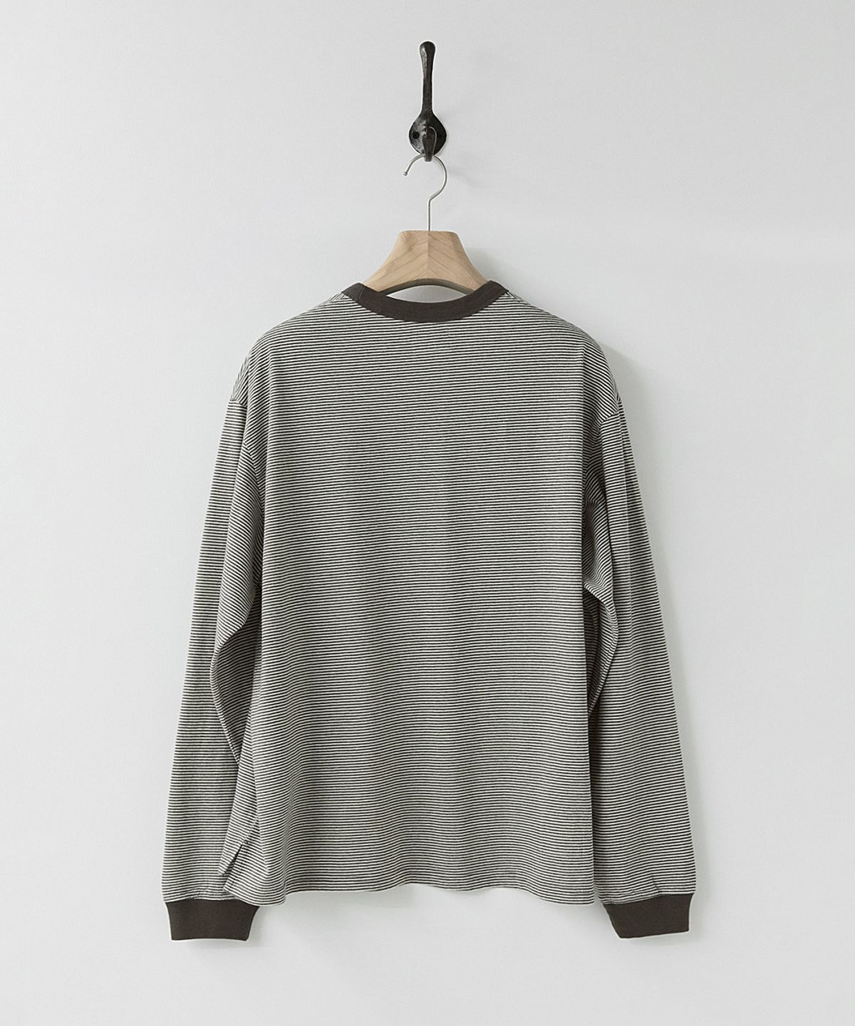 러프사이드(ROUGHSIDE) Fine Stripe Long Sleeve Humus