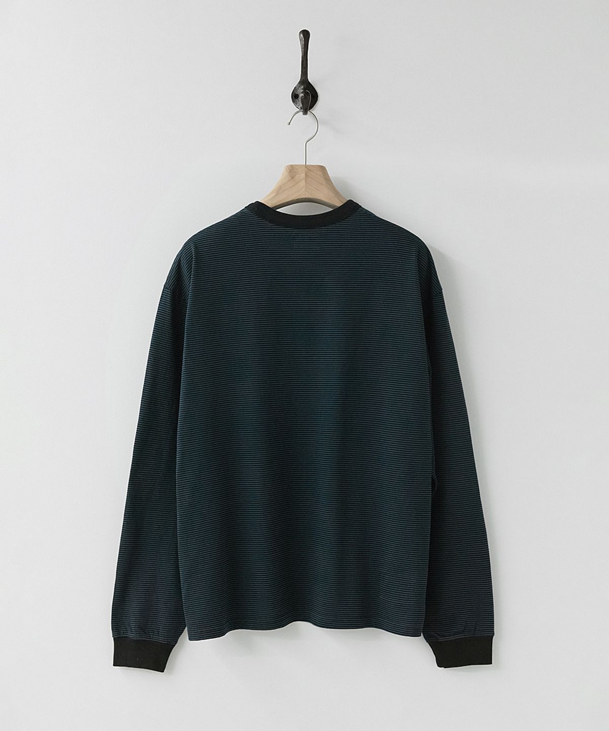 러프사이드(ROUGHSIDE) Fine Stripe Long Sleeve Dark Blue