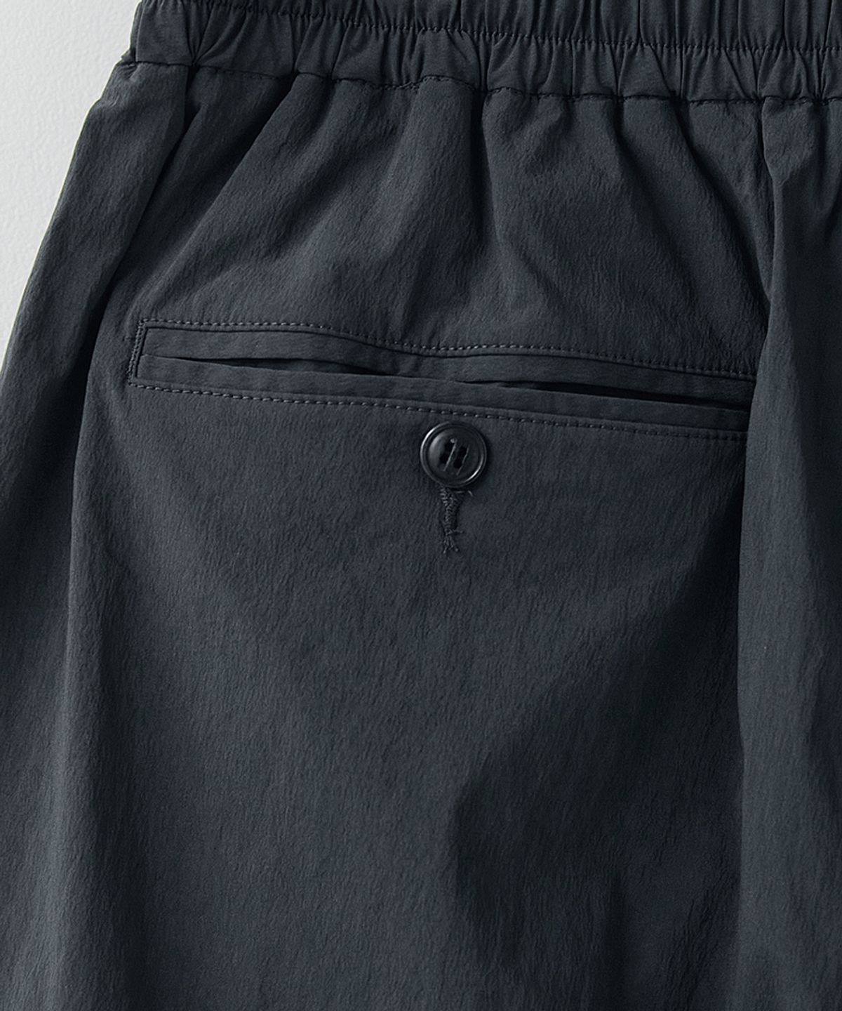 러프사이드(ROUGHSIDE) Easy Para Pants Graphite
