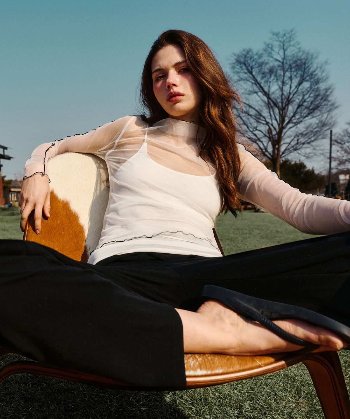 에르에르(ERER) Sheer High Neck T-shirt Ivory