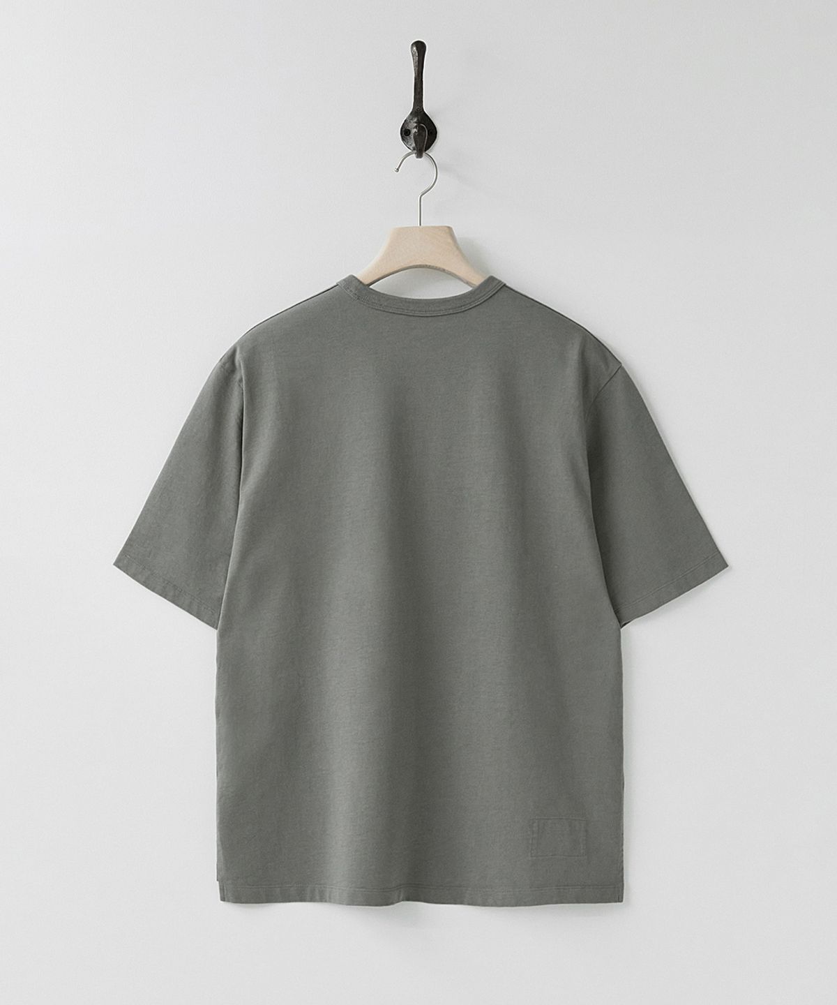 러프사이드(ROUGHSIDE) Primary Half Sleeve Grey