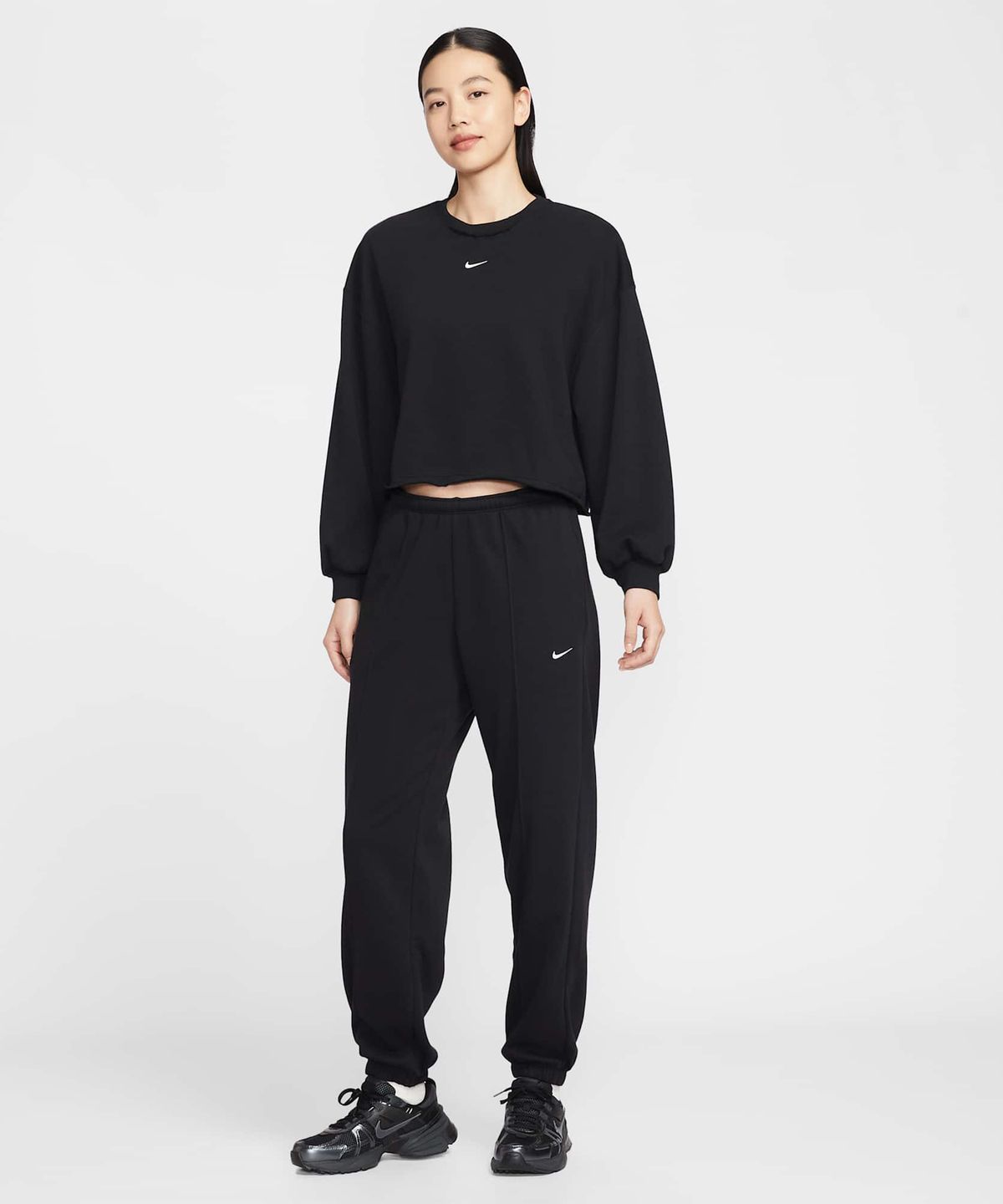 나이키(NIKE) 스포츠웨어 칠 테리 오버사이즈 프렌치 테리 크루넥 스웻셔츠 W - 블랙:세일 / IF0229-010