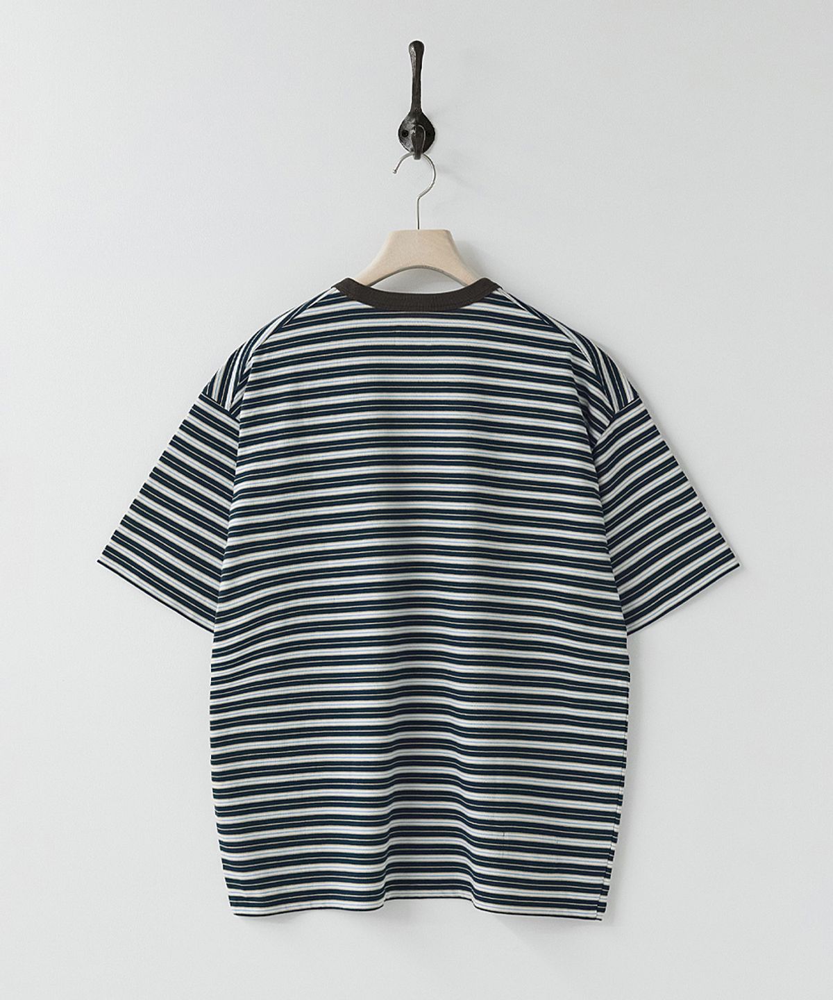 러프사이드(ROUGHSIDE) Multi Stripe Half Sleeve Navy