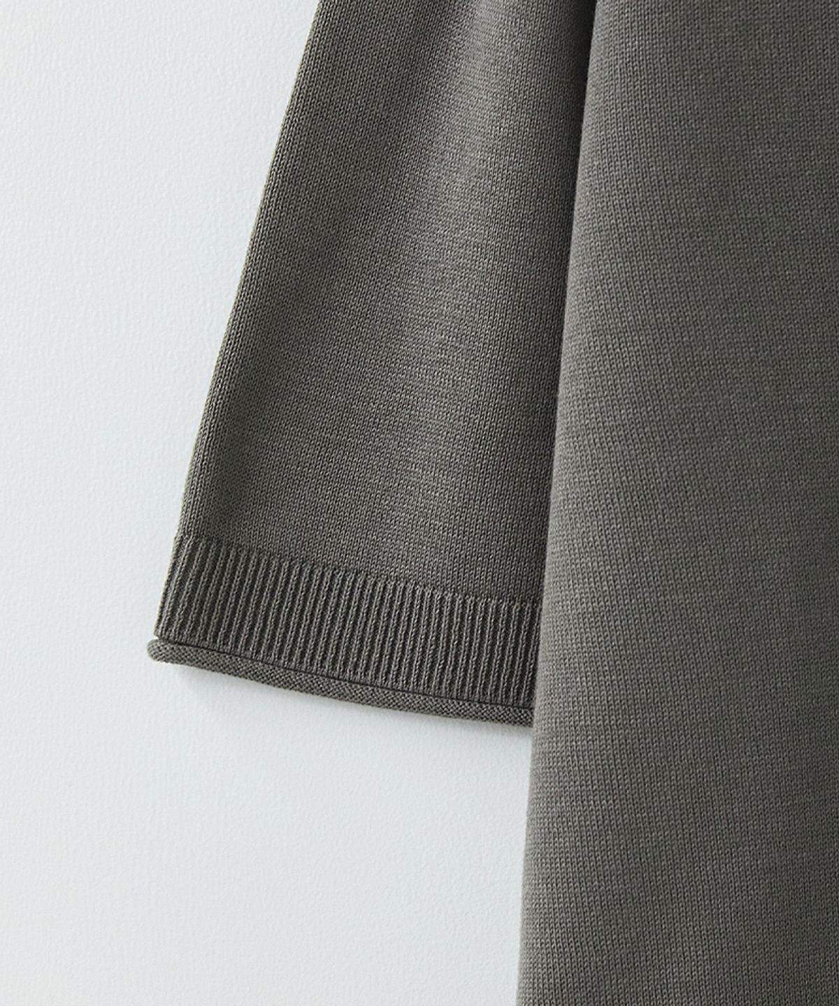 러프사이드(ROUGHSIDE) Curly Half Knit Mud