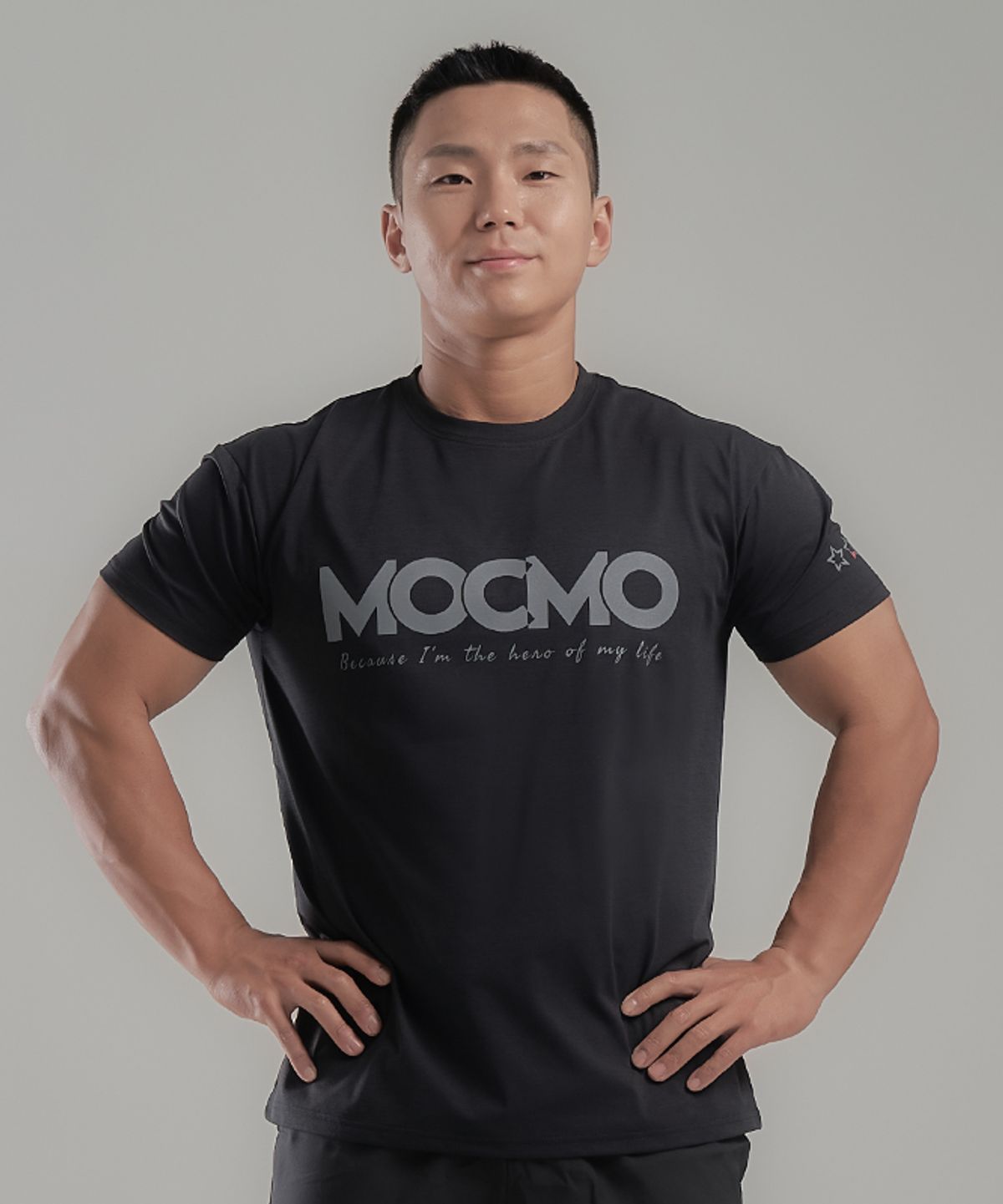 모크모(MOCMO) MOCMO 소로나 스탠다드핏 반팔티