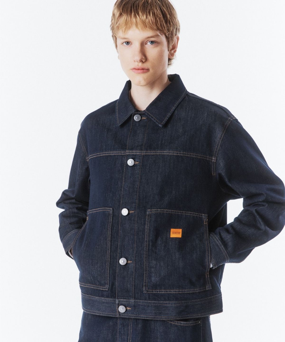 브롬톤 런던(BROMPTON LONDON) DENIM TRUCKER JACKET - INDIGO (P261MJK460)