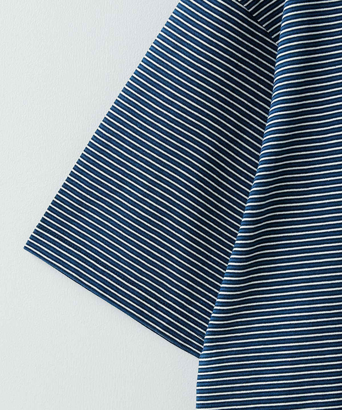 러프사이드(ROUGHSIDE) Pin Stripe Half Sleeve Deep Blue